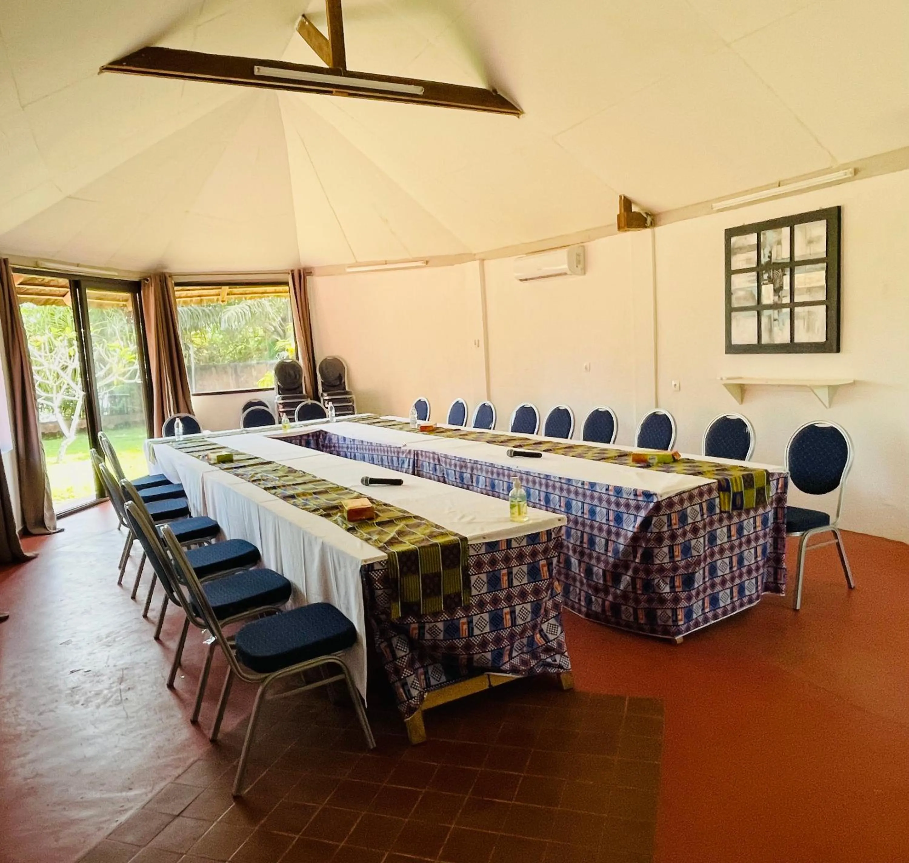 Meeting/conference room in African Queen Lodge
