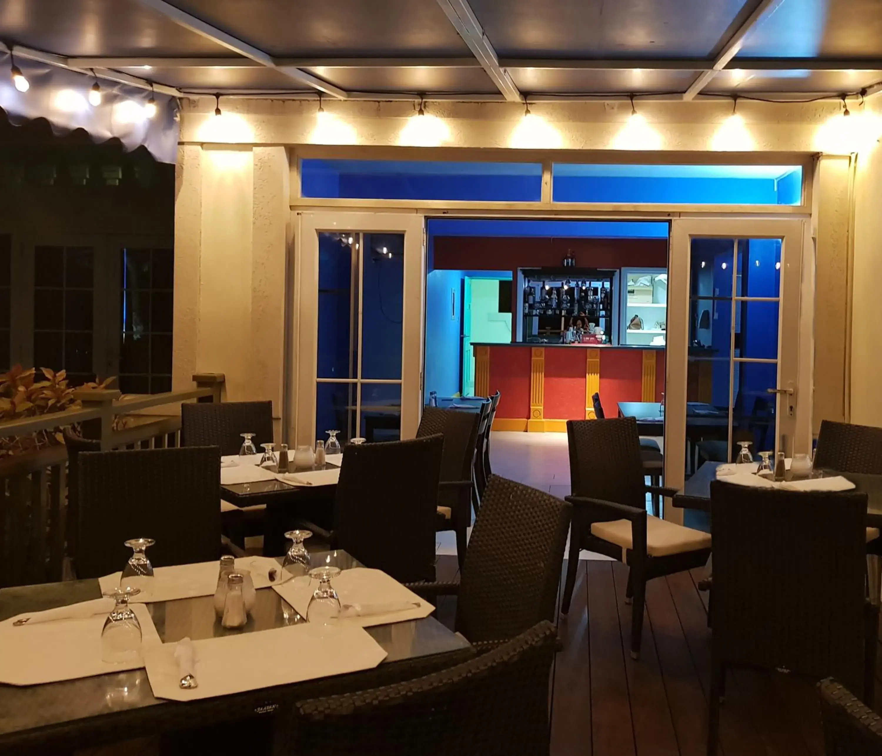 Restaurant/places to eat in Coral Mist Beach Hotel Restaurant/places to eat in Coral Mist Beach Hotel