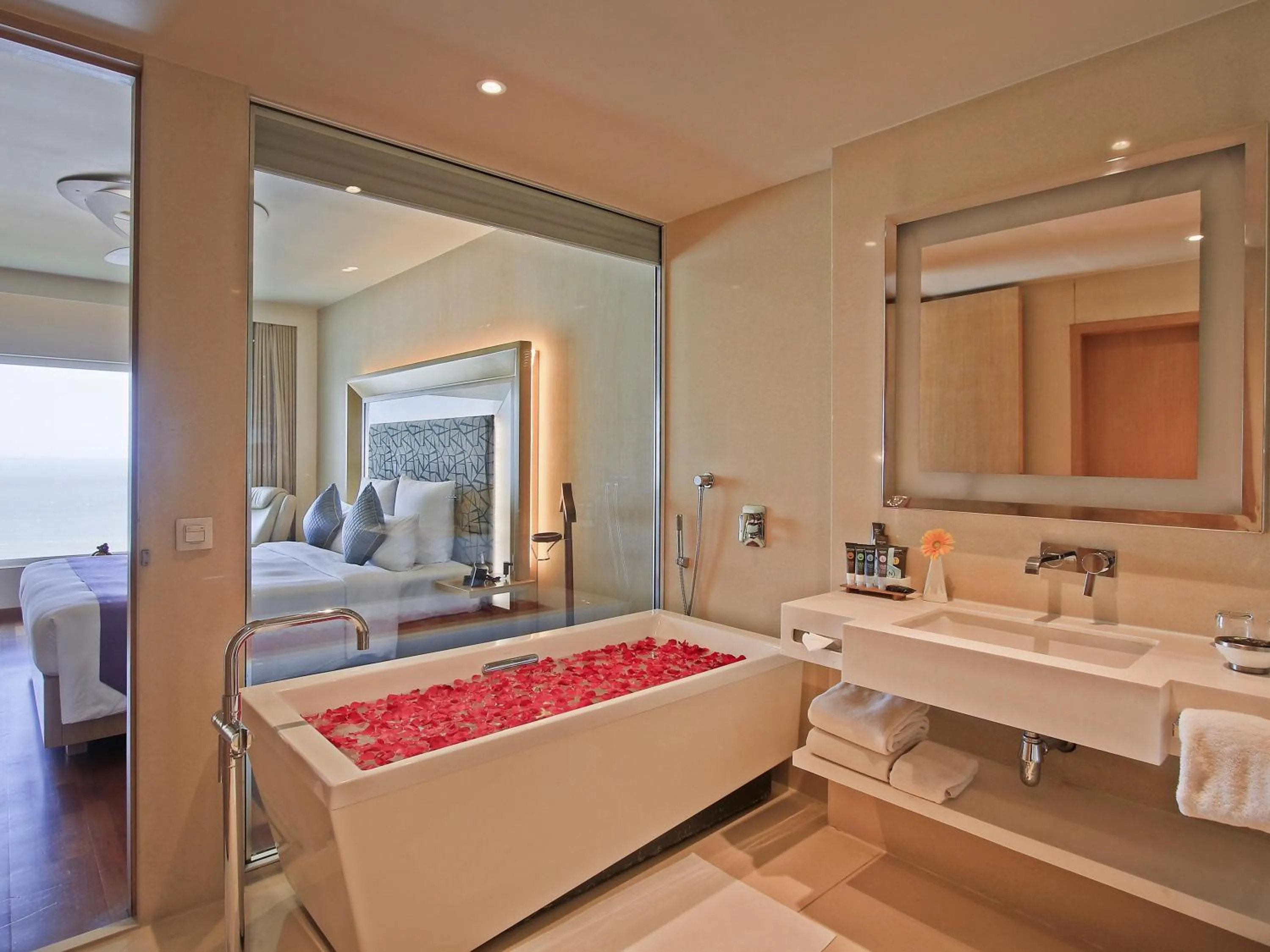 Bedroom, Bed in Novotel Visakhapatnam Varun Beach