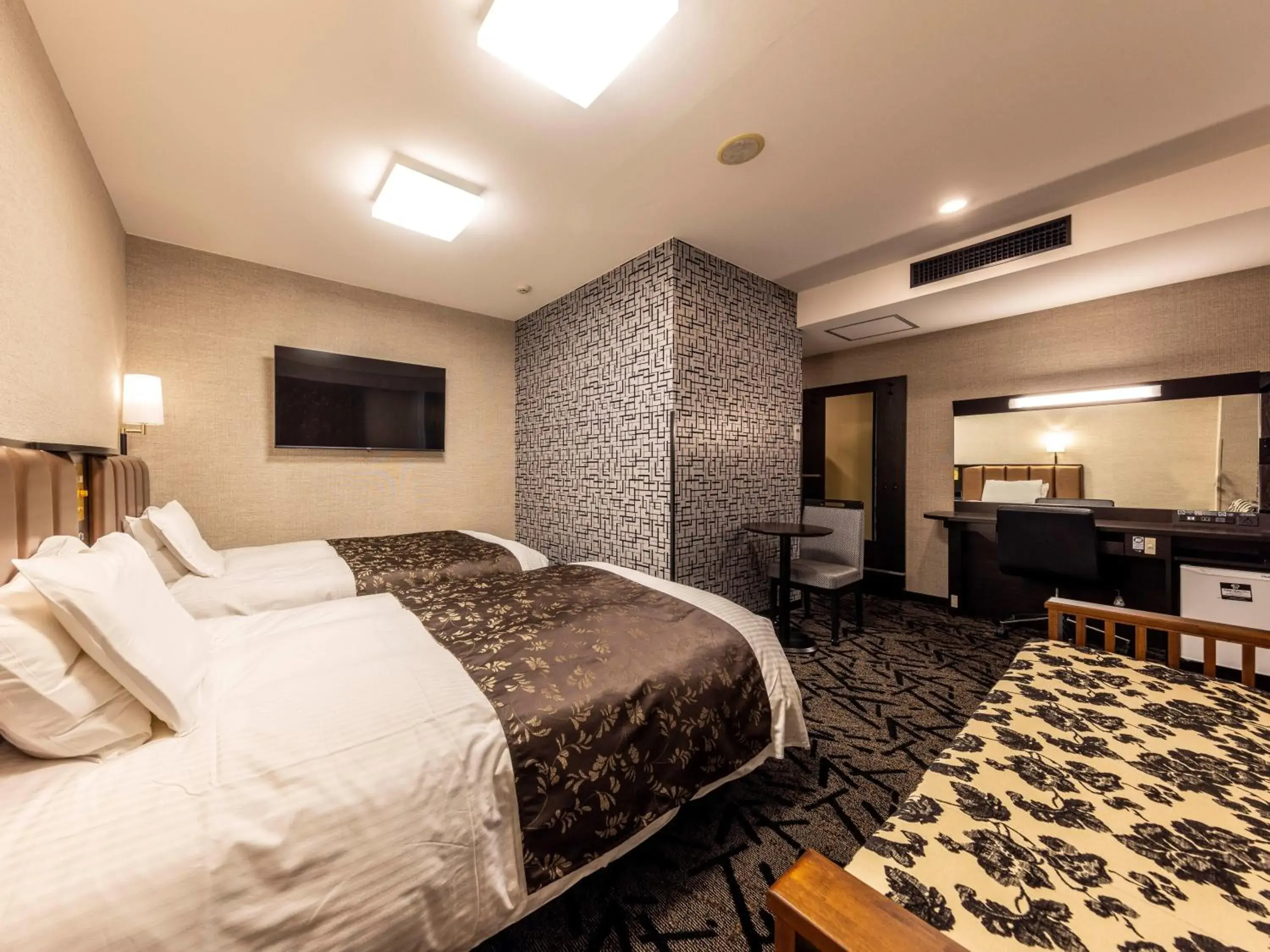 Deluxe Twin Room - single occupancy - Non-Smoking in APA Hotel Kagadaishoji Ekimae Deluxe Twin Room - single occupancy - Non-Smoking in APA Hotel Kagadaishoji Ekimae