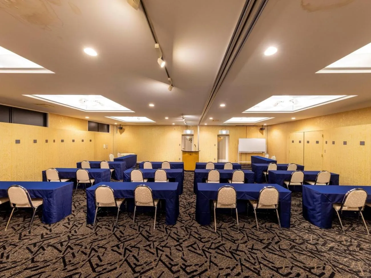 Meeting/conference room in APA Hotel Kagadaishoji Ekimae