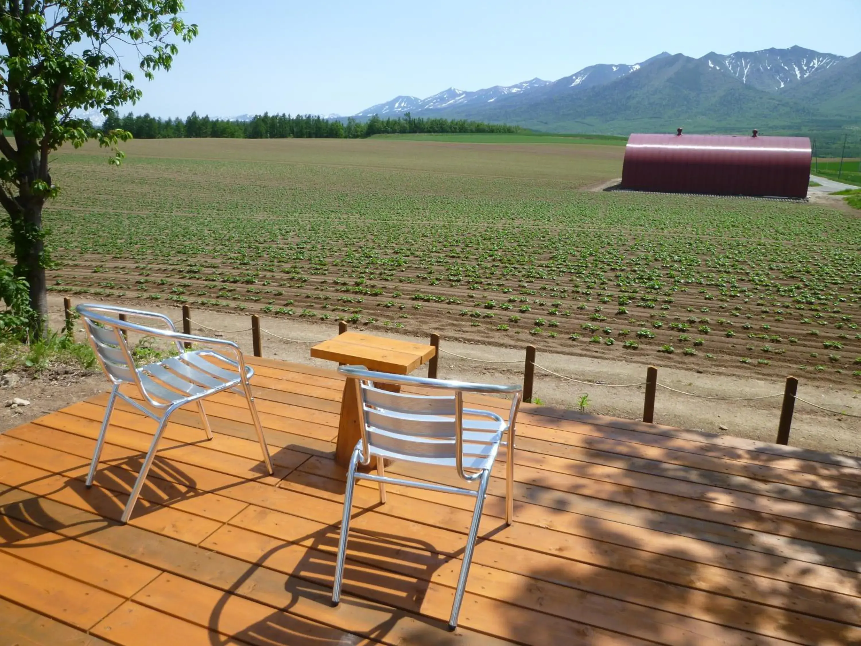 Property building in Akane-yado Property building in Akane-yado