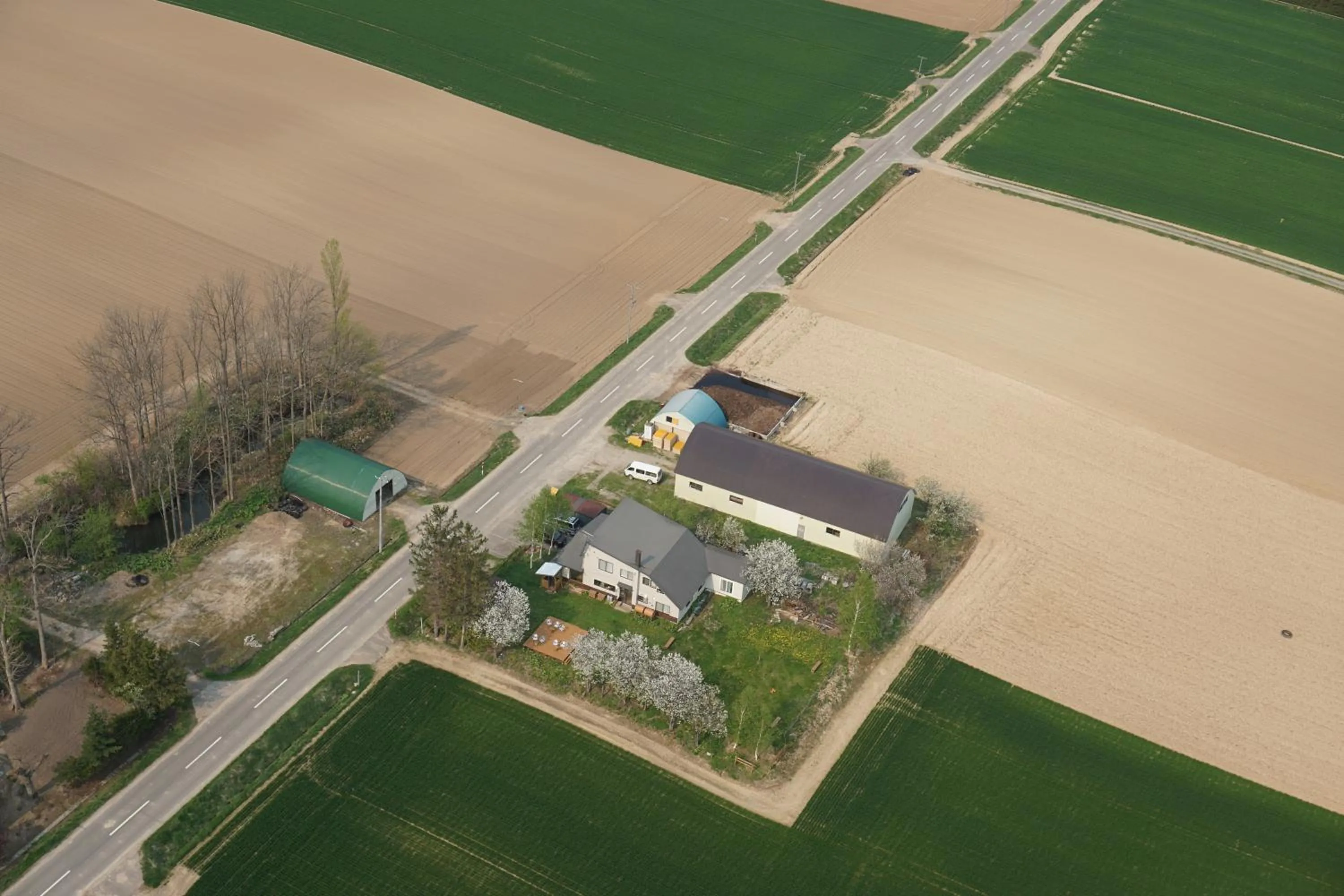 Property building in Akane-yado