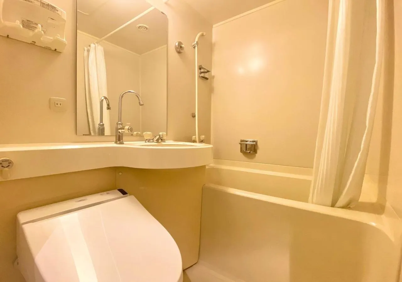 Bathroom in APA Hotel Kanazawa Nomachi