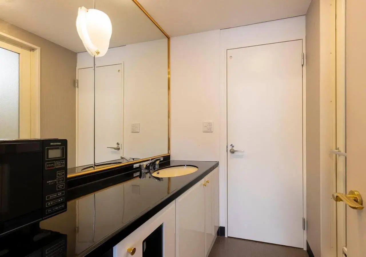 Twin Room for Single Use - single occupancy - Non-Smoking in APA Hotel Kanazawa Katamachi EXCELLENT Twin Room for Single Use - single occupancy - Non-Smoking in APA Hotel Kanazawa Katamachi EXCELLENT