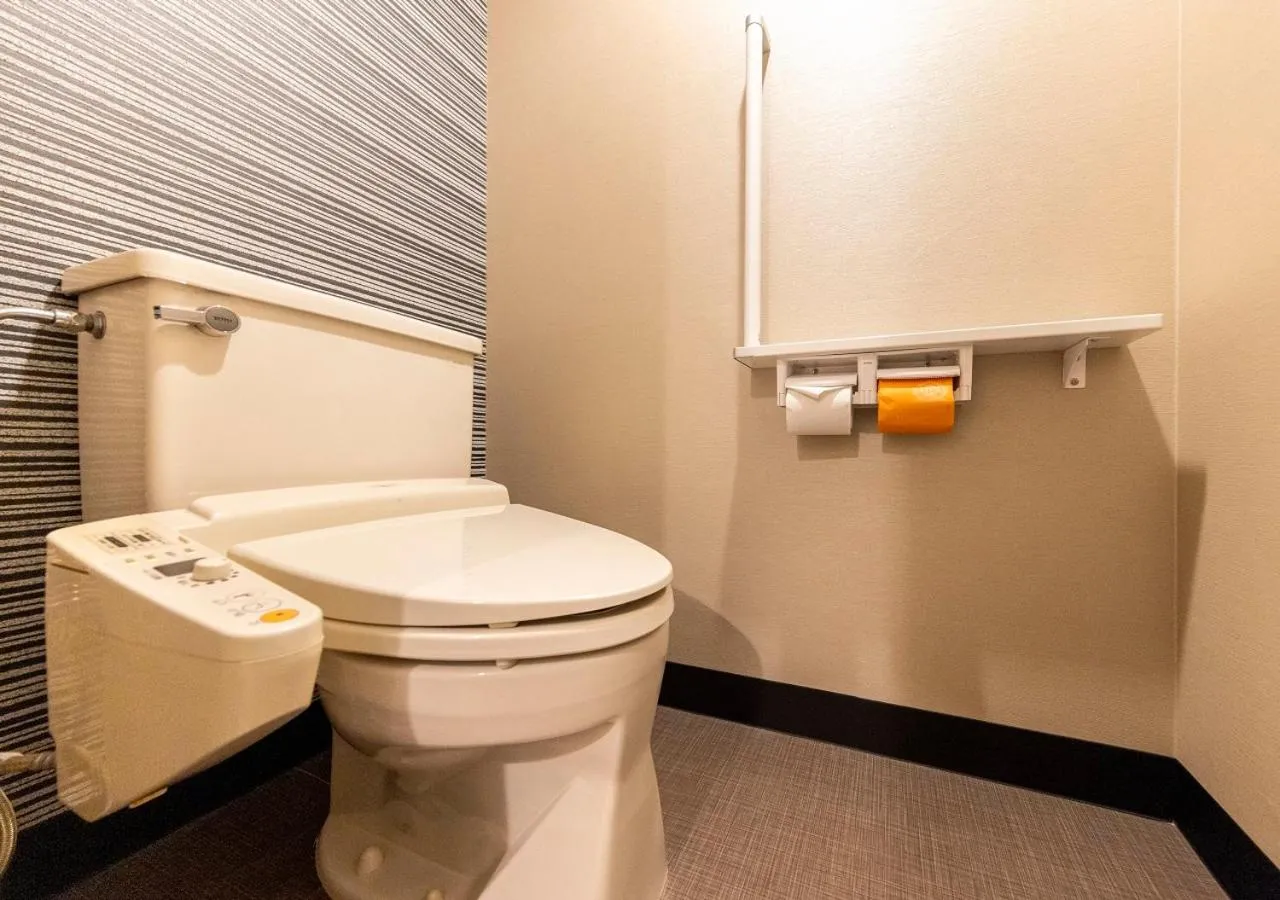 Toilet in APA Hotel Kanazawa Katamachi EXCELLENT