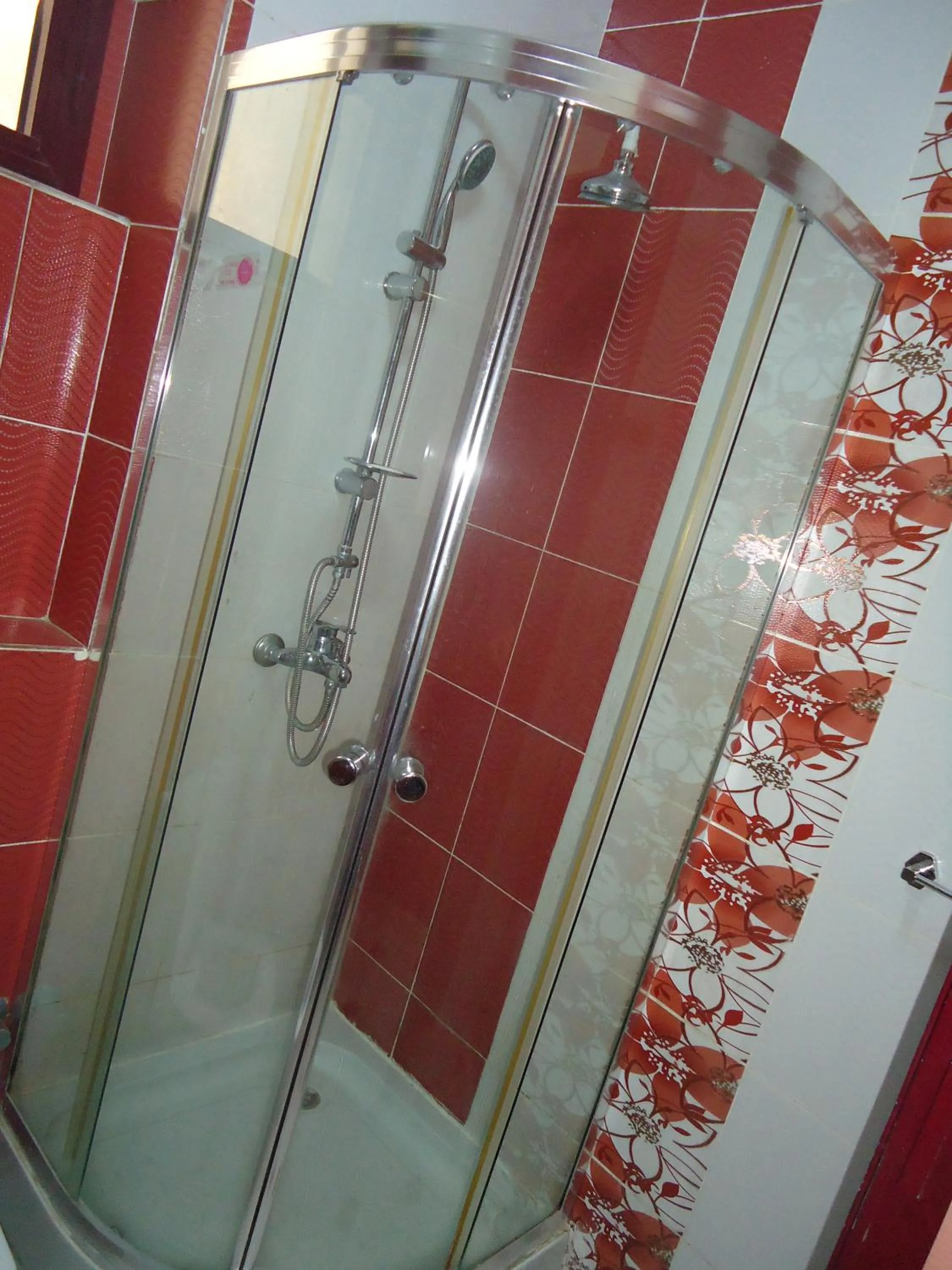 Shower in Freedom Hostel
