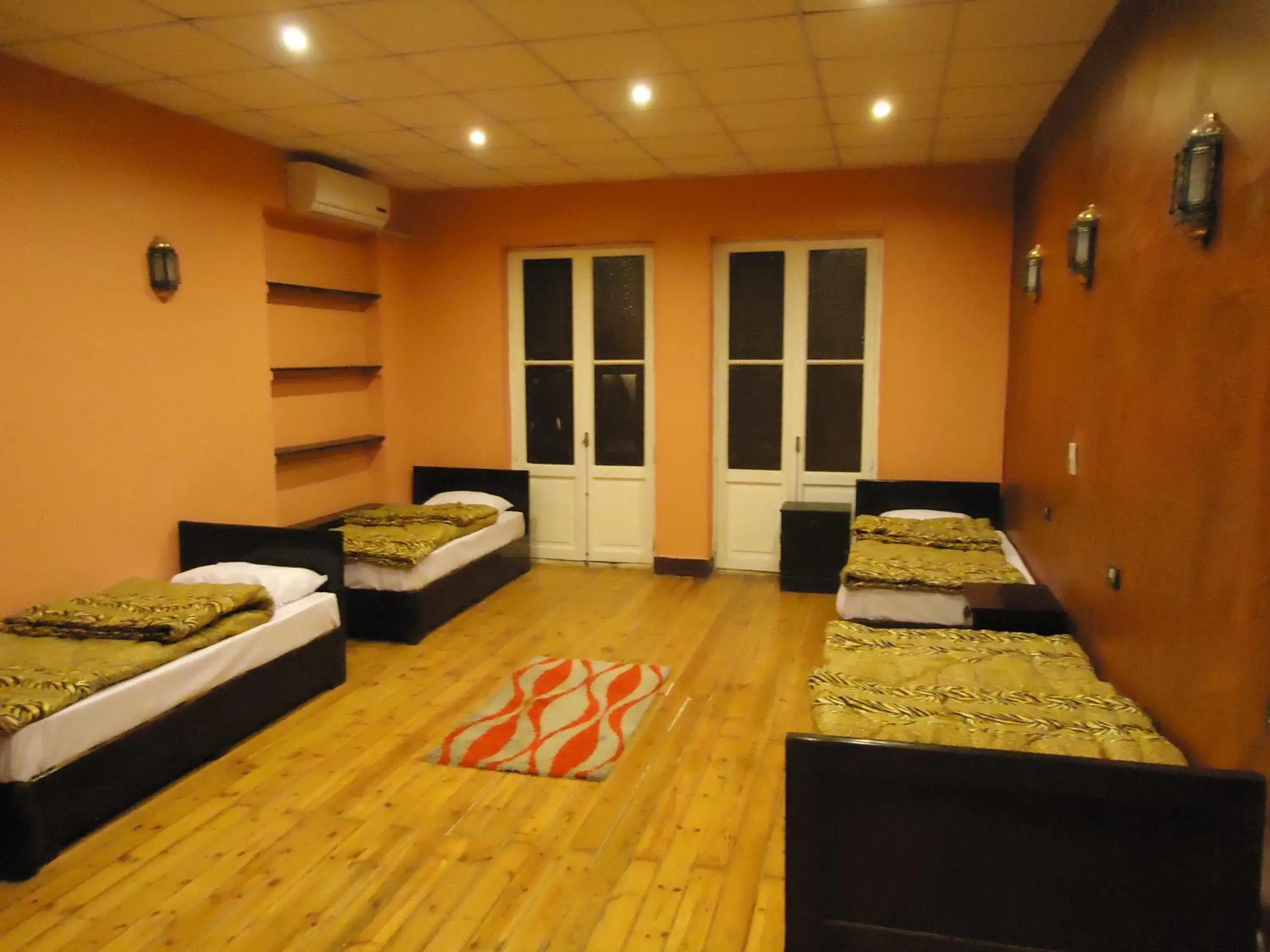 Standard Quadruple Room with Shared Bathroom in Freedom Hostel Standard Quadruple Room with Shared Bathroom in Freedom Hostel