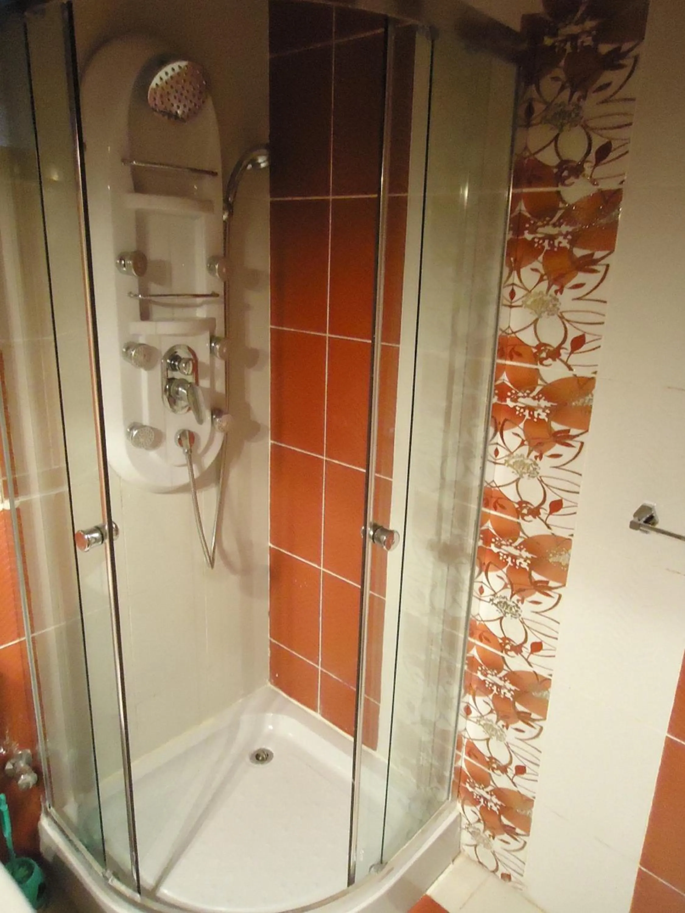 Shower in Freedom Hostel