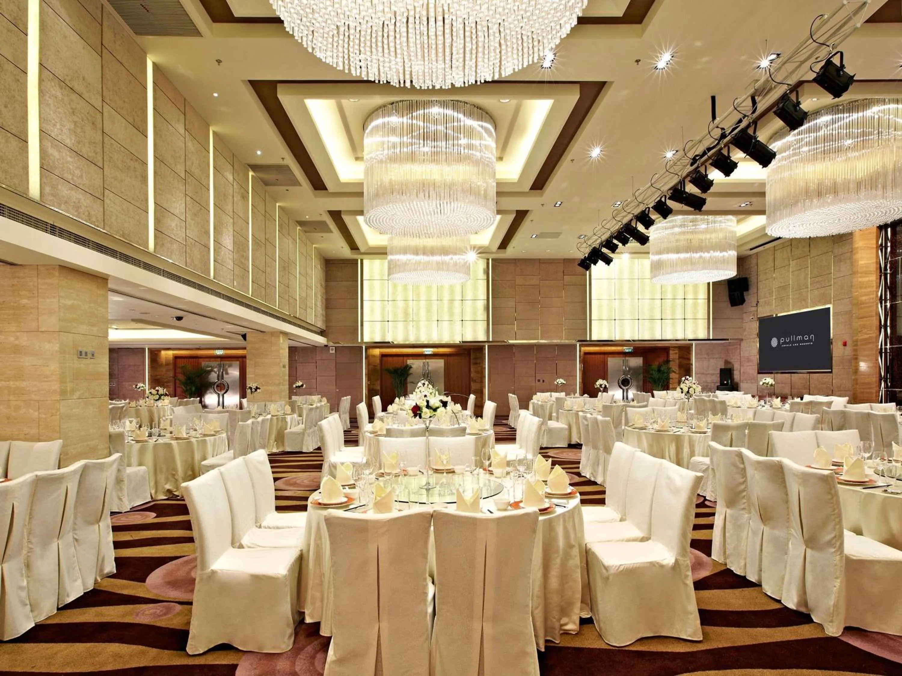 Meeting/conference room in Pullman Xiamen Powerlong