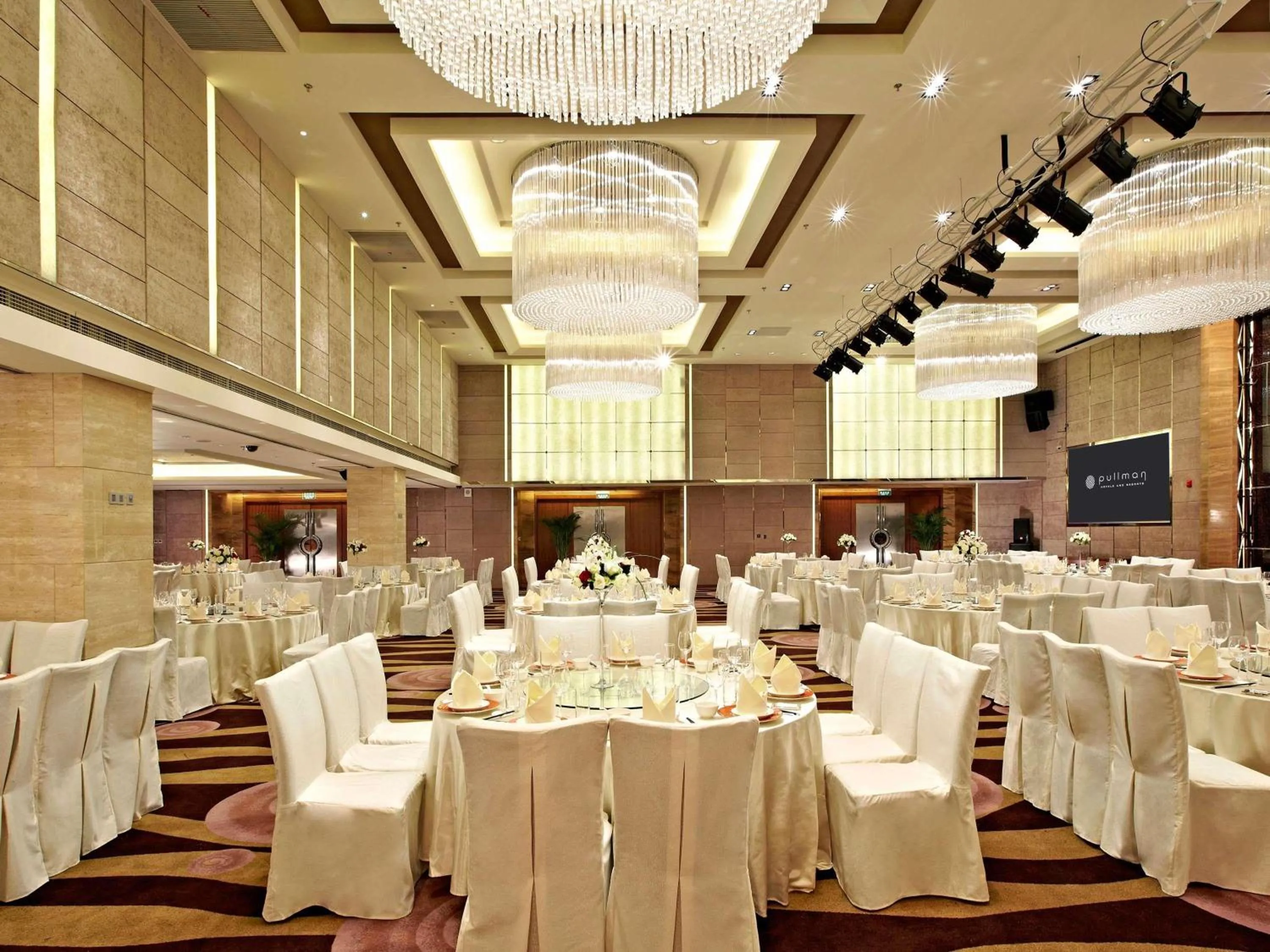 Meeting/conference room in Pullman Xiamen Powerlong