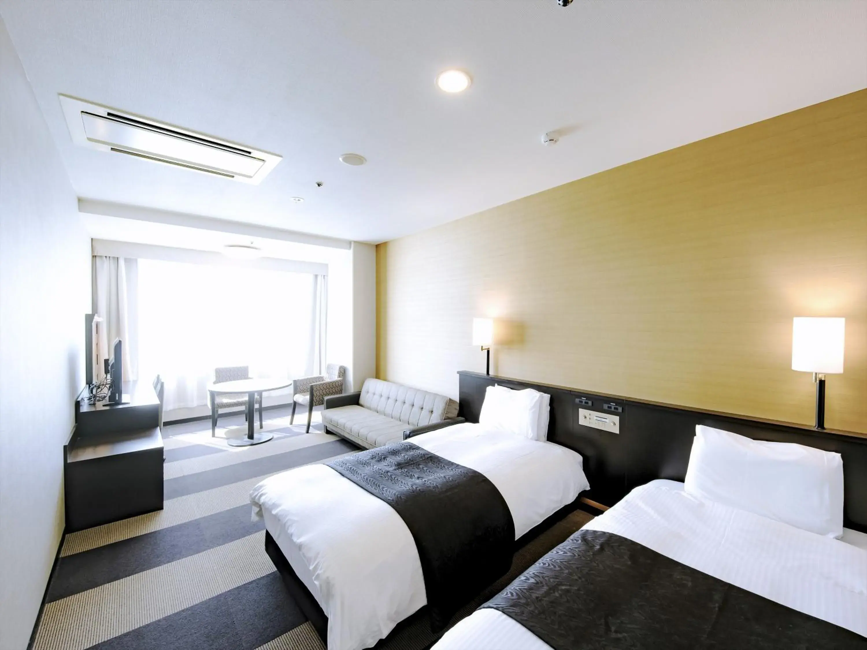 Photo of the whole room, Bed in APA Hotel Tottori Ekimae Minami Photo of the whole room, Bed in APA Hotel Tottori Ekimae Minami