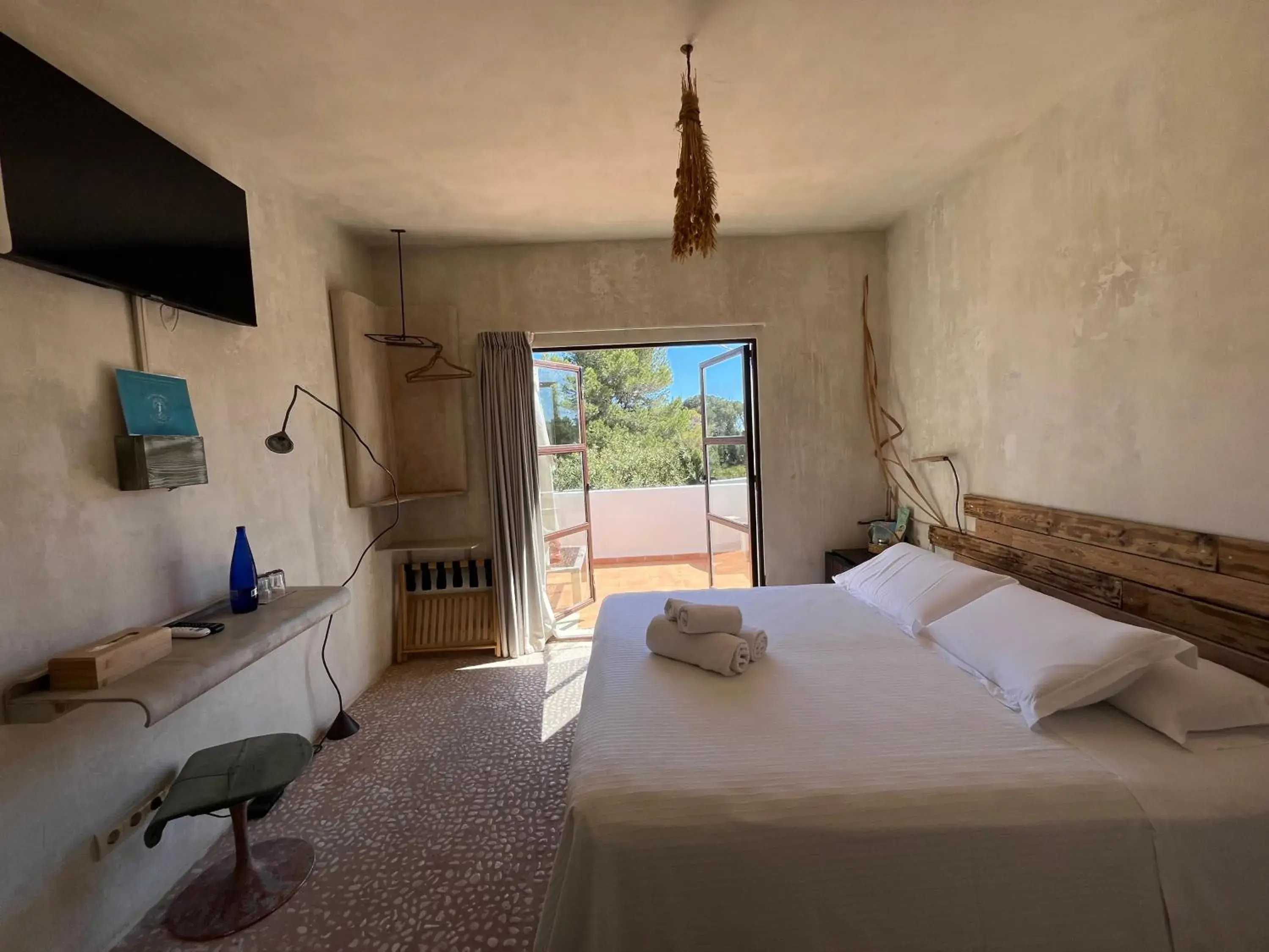 Bedroom, Bed in Boutique Hostal La Curandera de Salinas Bedroom, Bed in Boutique Hostal La Curandera de Salinas