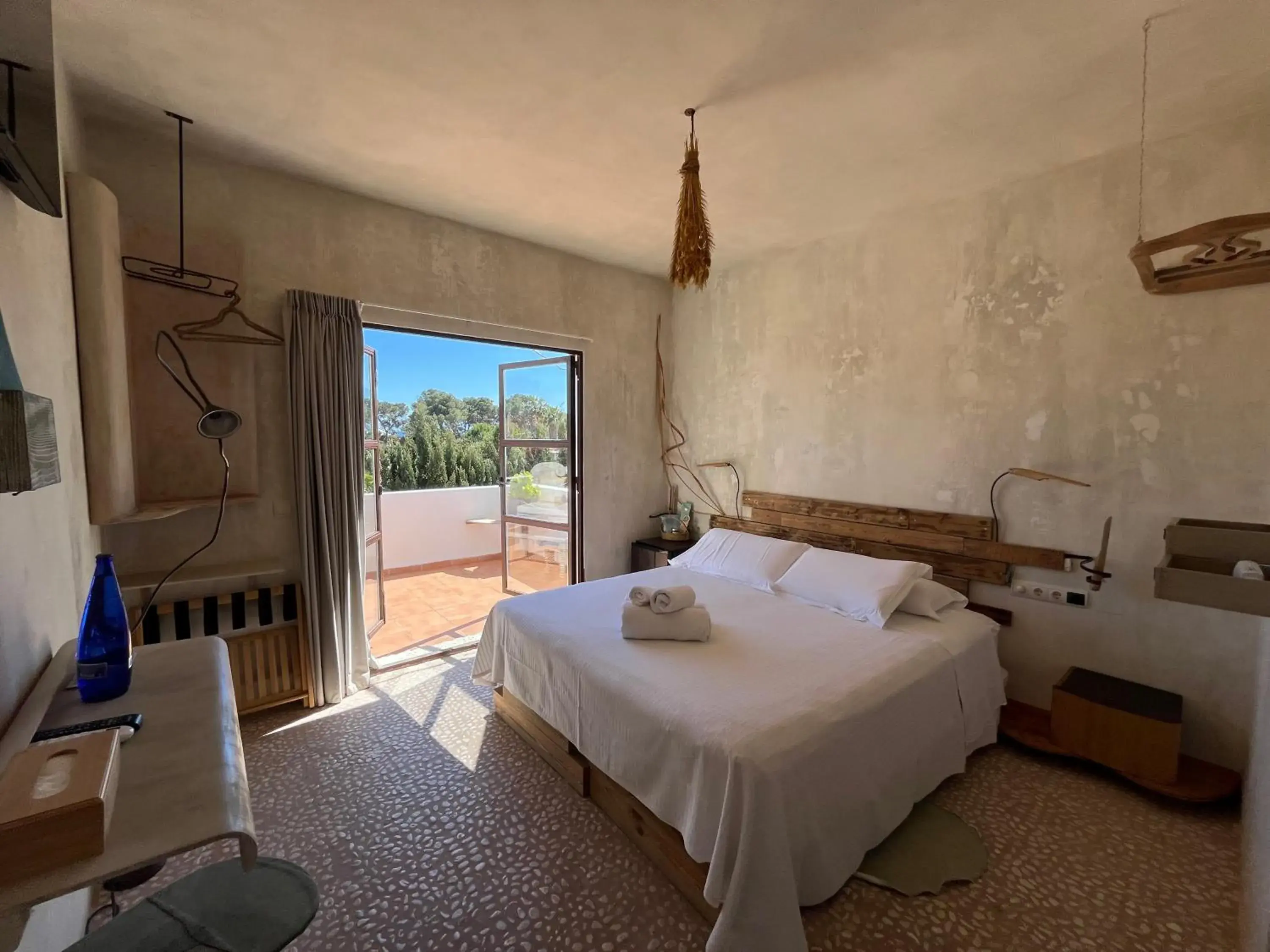 Bedroom, Bed in Boutique Hostal La Curandera de Salinas Bedroom, Bed in Boutique Hostal La Curandera de Salinas