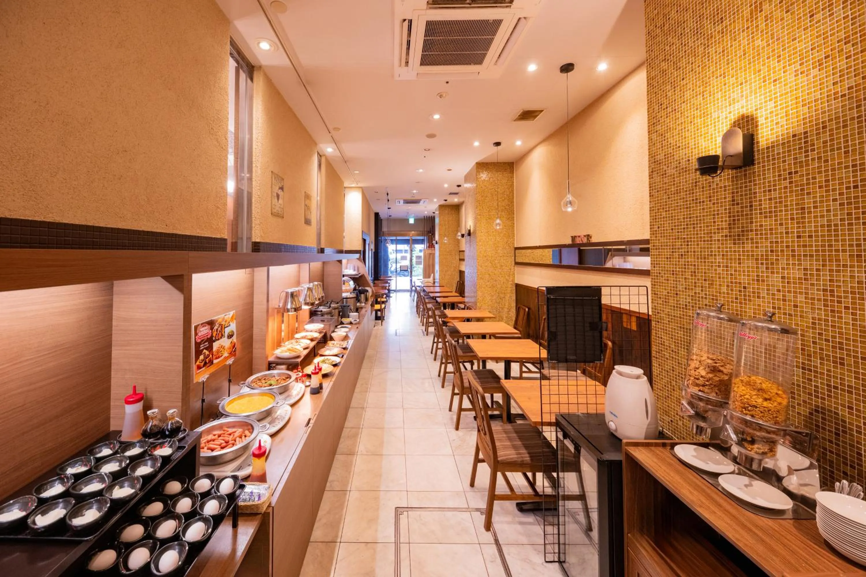 Restaurant/places to eat in APA Hotel Nagoya Marunouchi Ekimae