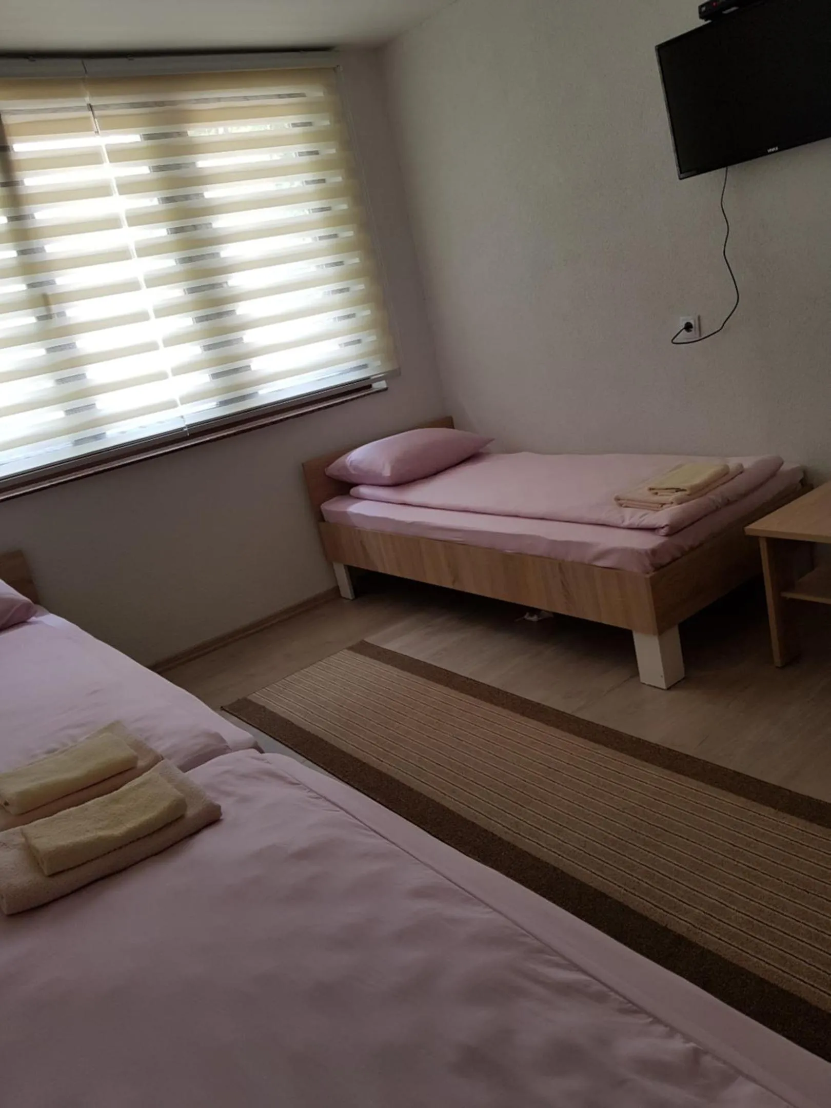 Basic Triple Room with Shared Bathroom in Bistrička stanica