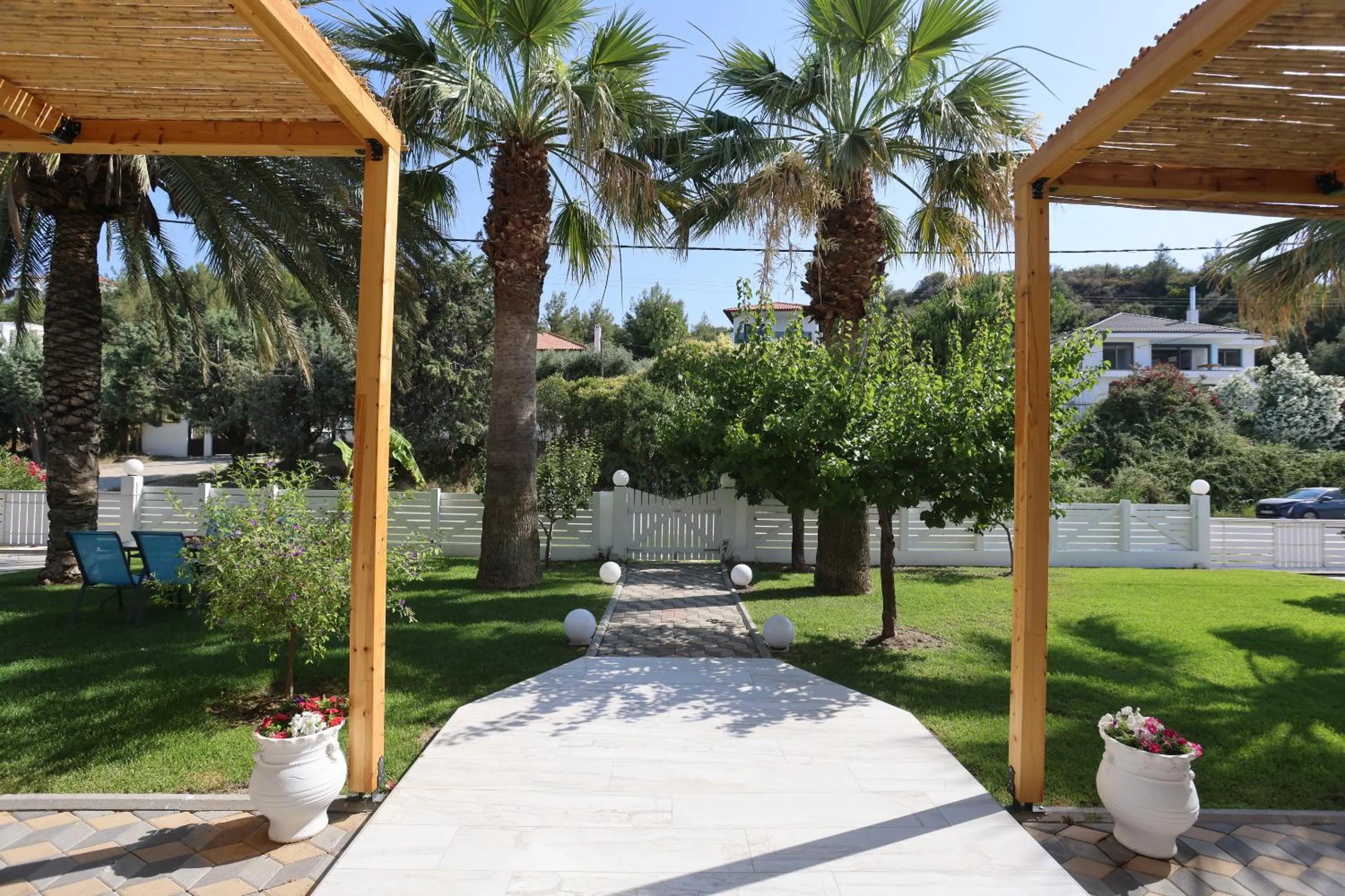 Garden in Asterias Premium Holiday Apartments