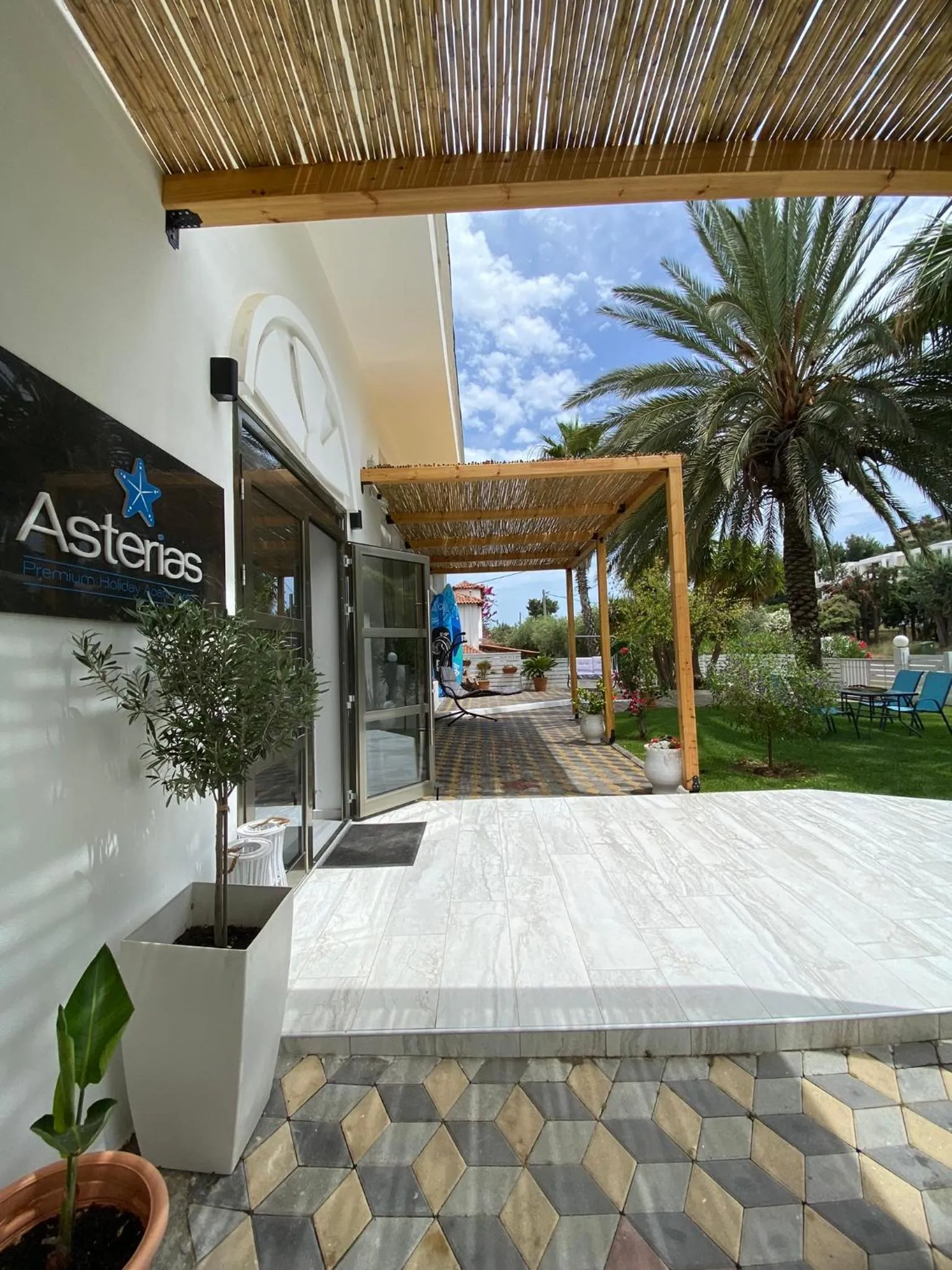 Property building in Asterias Premium Holiday Apartments