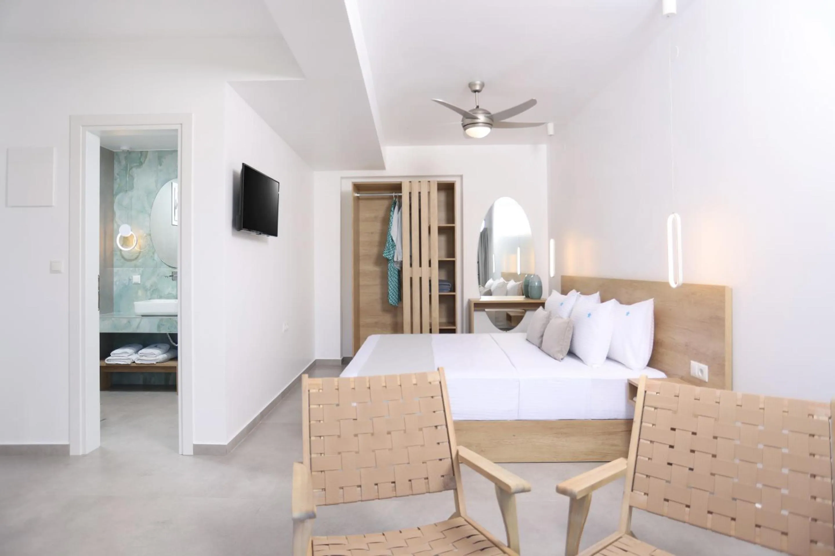 Bedroom, Bed in Asterias Premium Holiday Apartments