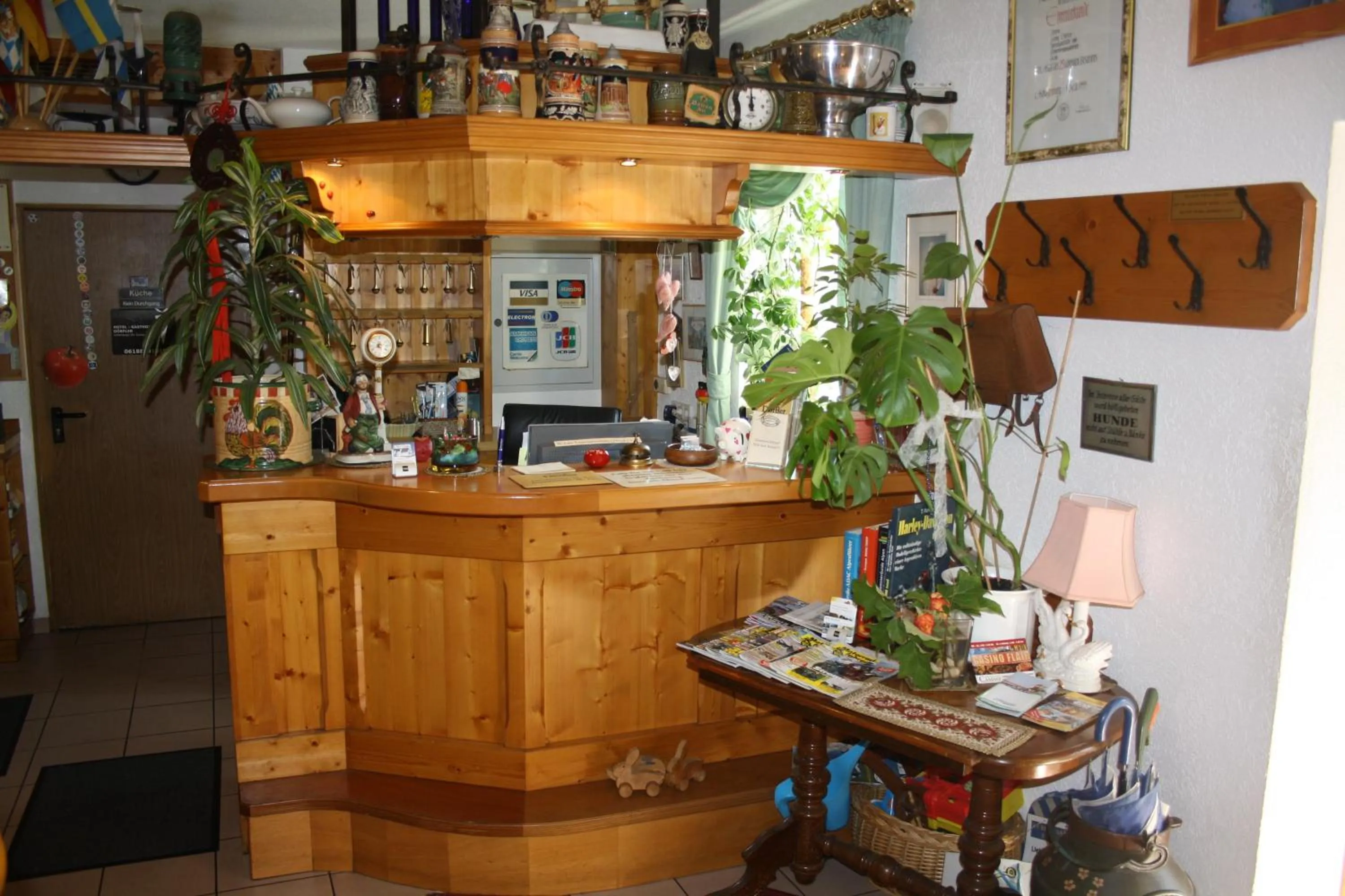 Lobby or reception in Hotel-Dörfler Garni