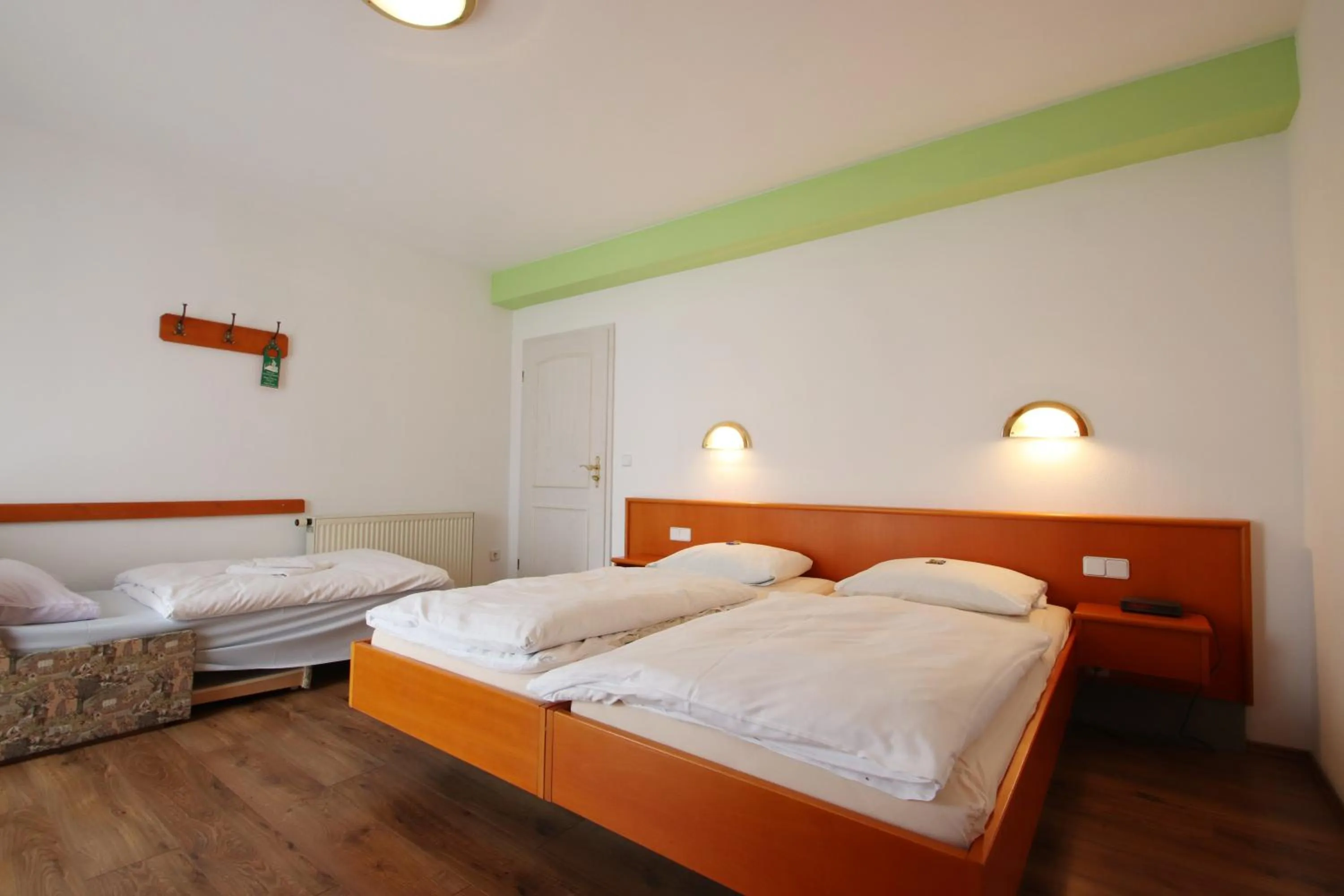 Hotel-Dörfler Garni