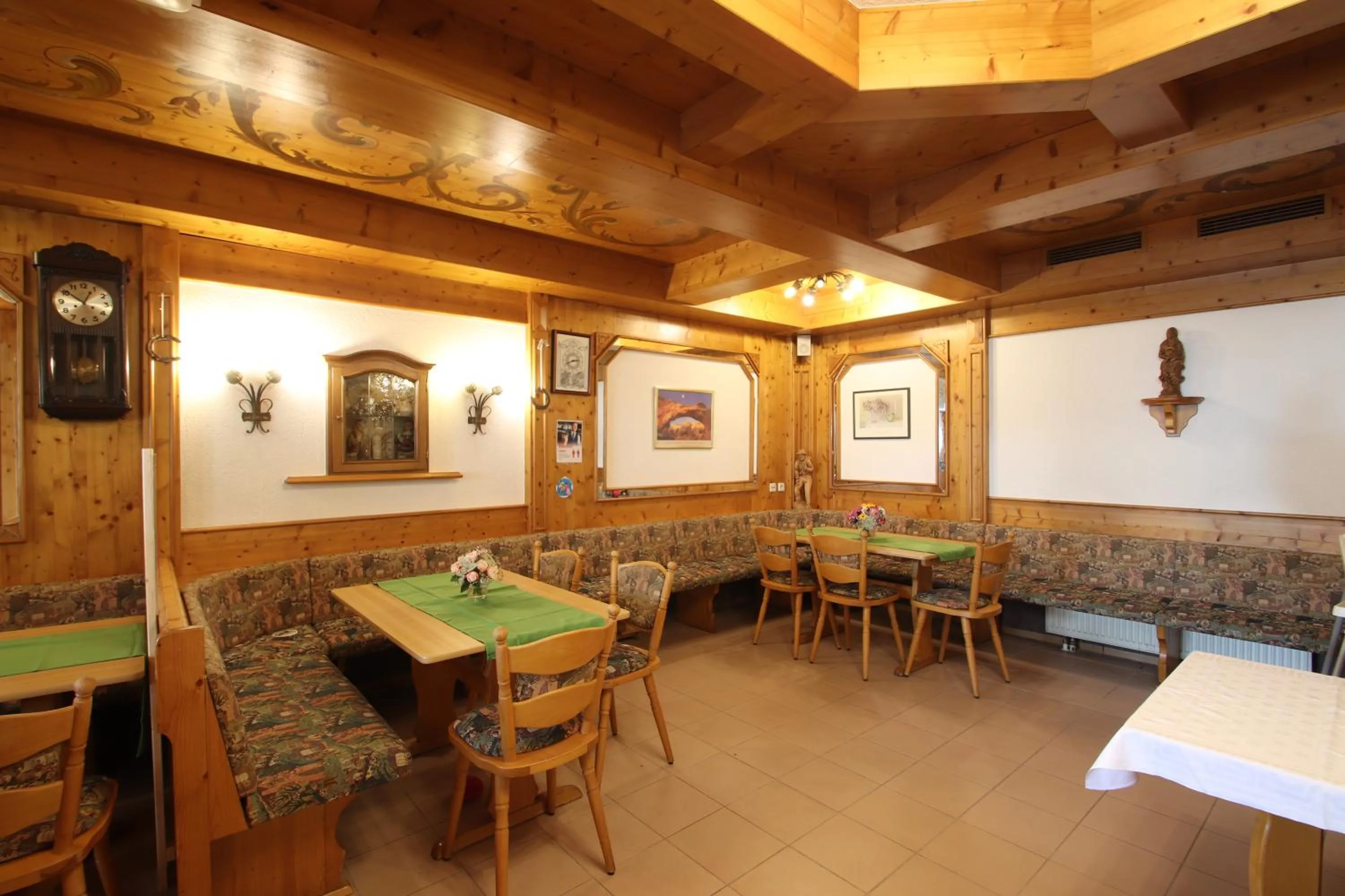 Breakfast in Hotel-Dörfler Garni