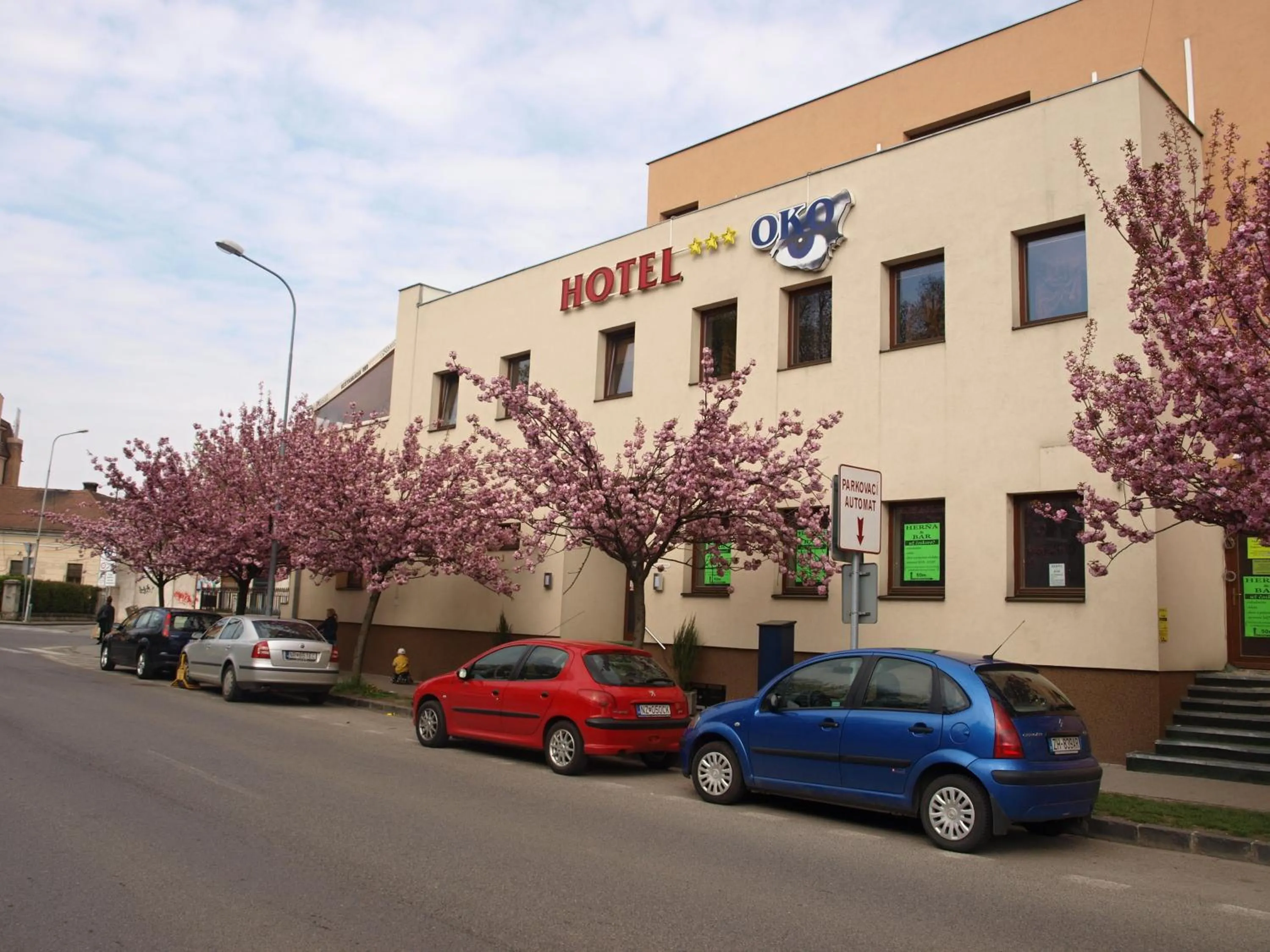 Facade/entrance in Hotel Oko