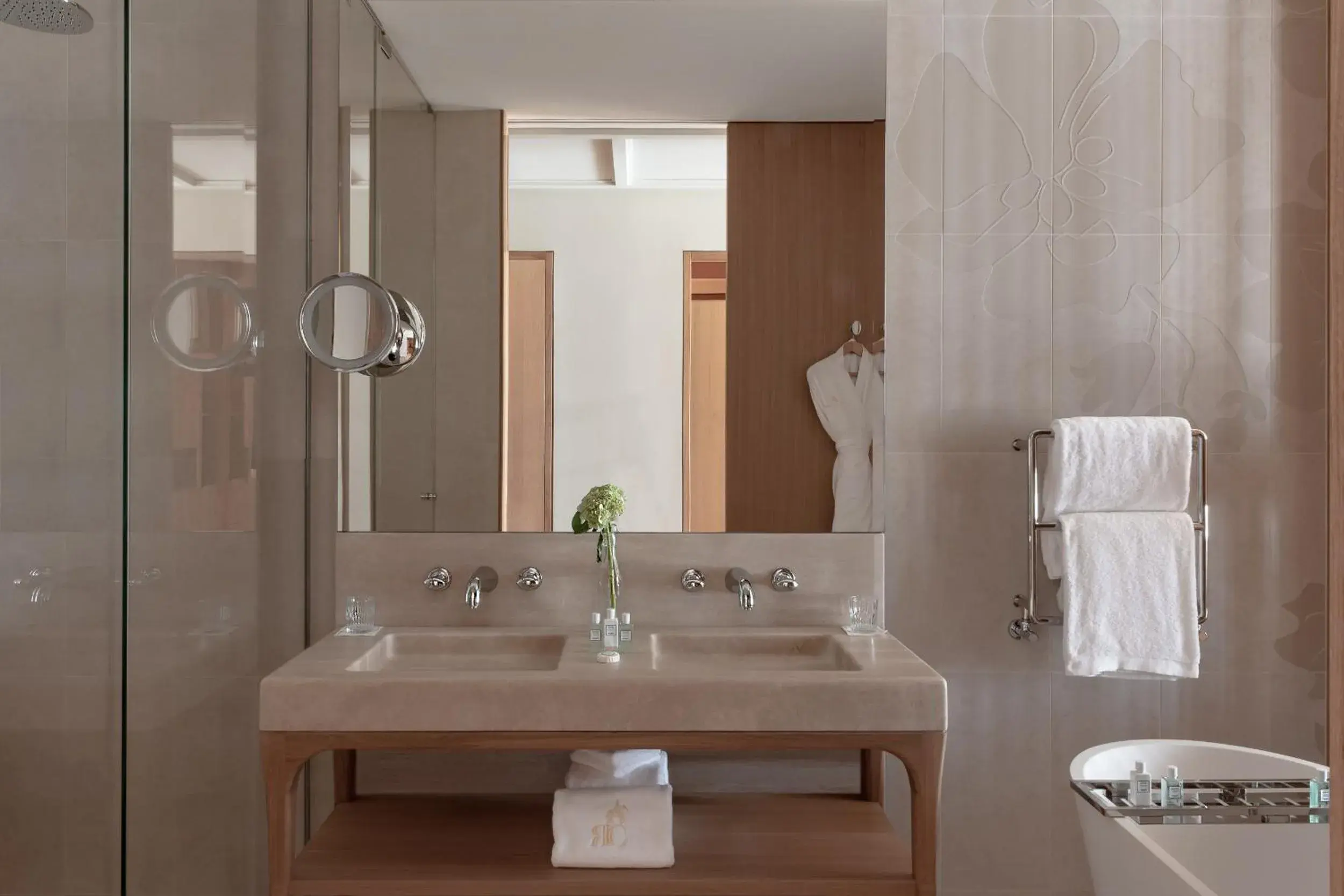 Champagne Junior Suite - single occupancy in Royal Champagne Hotel & Spa Champagne Junior Suite - single occupancy in Royal Champagne Hotel & Spa