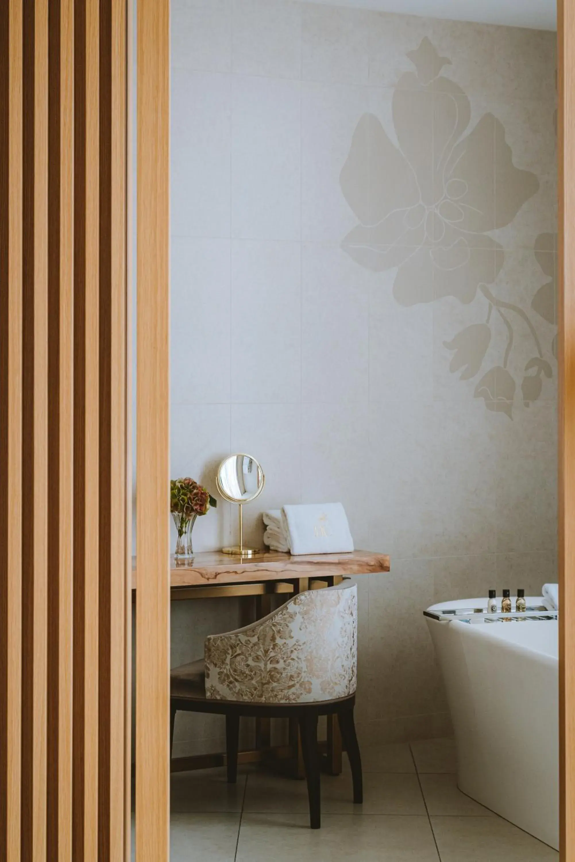 Panoramic Suite in Royal Champagne Hotel & Spa Panoramic Suite in Royal Champagne Hotel & Spa