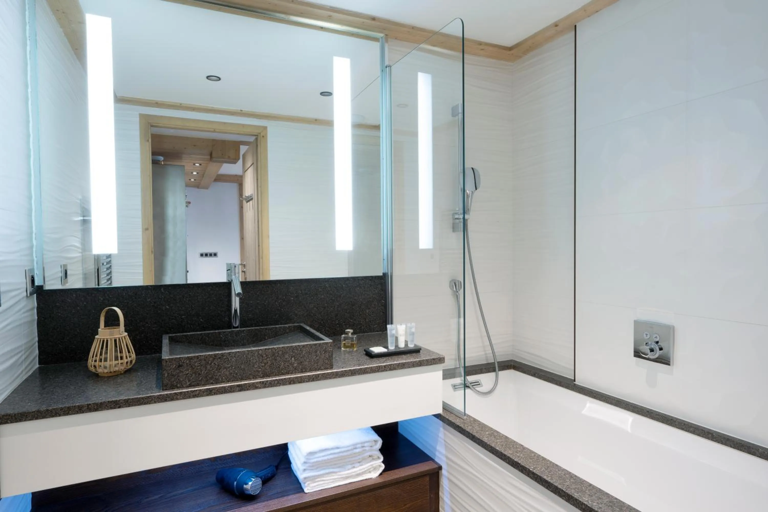Bathroom in MGM Hôtels & Résidences - Résidence Anitea