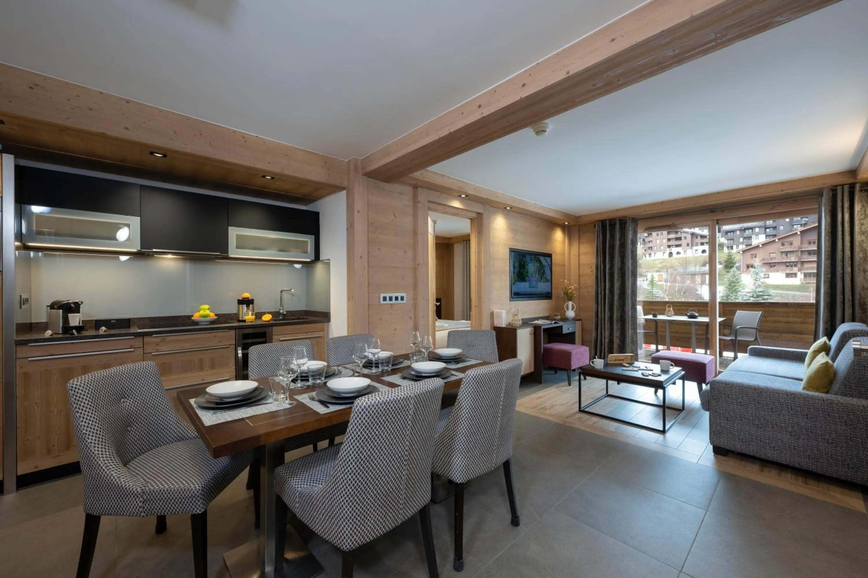 Kitchen or kitchenette in MGM Hôtels & Résidences - Résidence Anitea