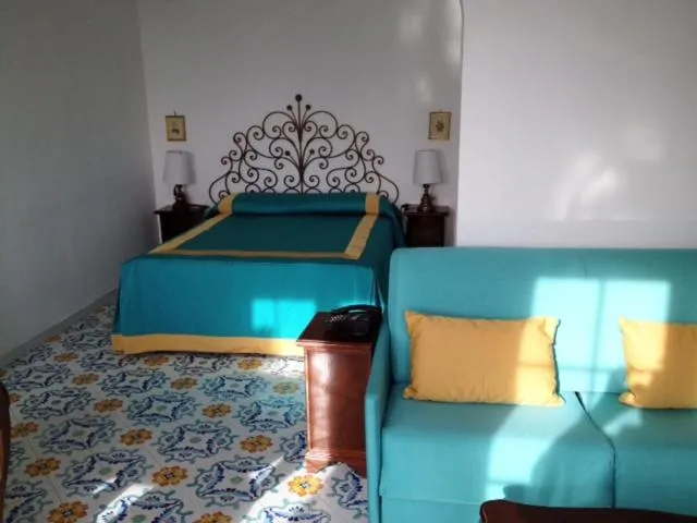 Bed in Hotel Residence Villa Igea Capri