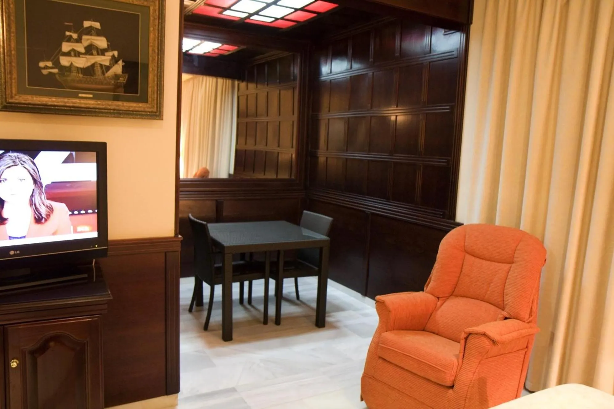 Photo of the whole room in Hotel Las Acacias