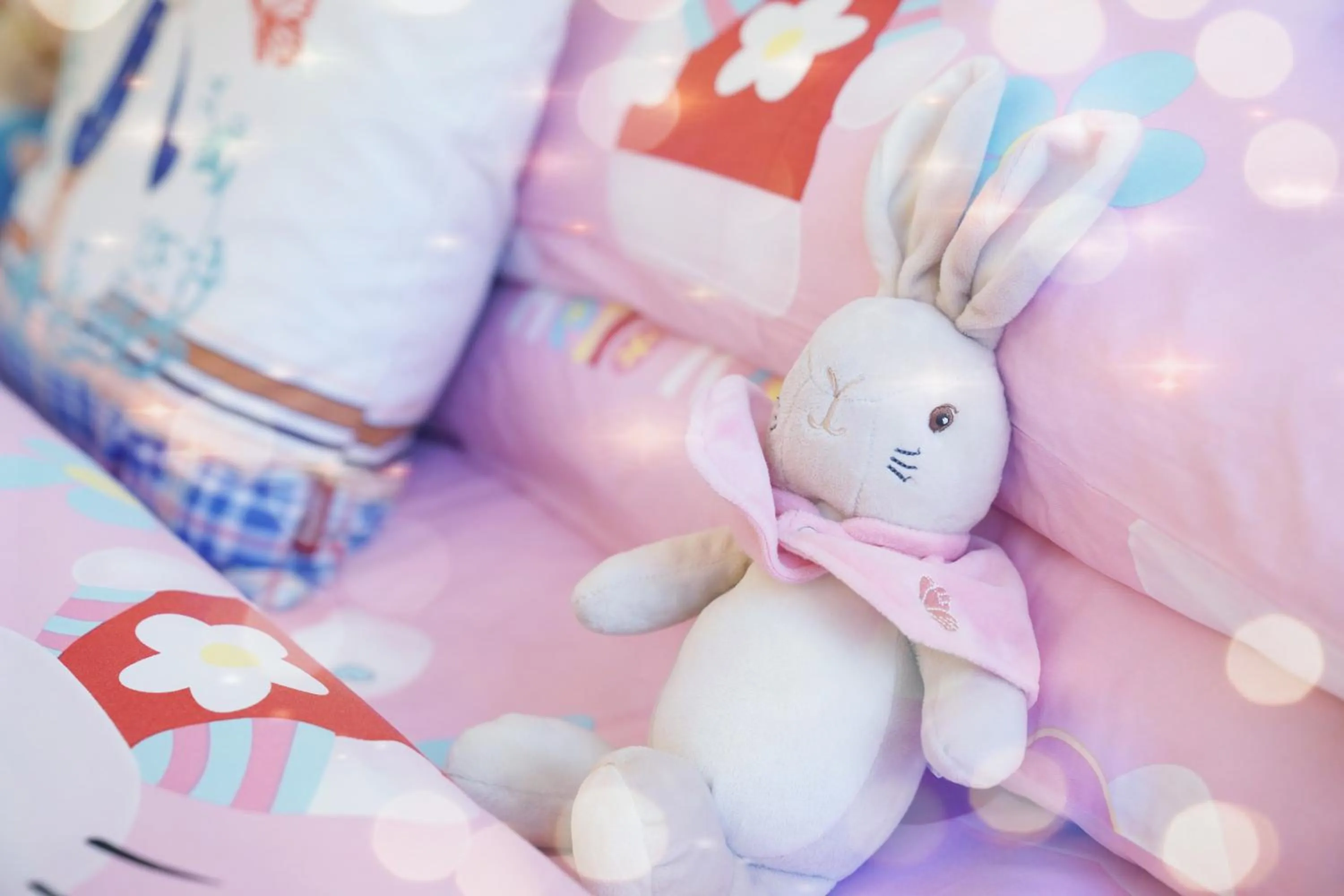 children in Grand Mercure Hotel Hualing