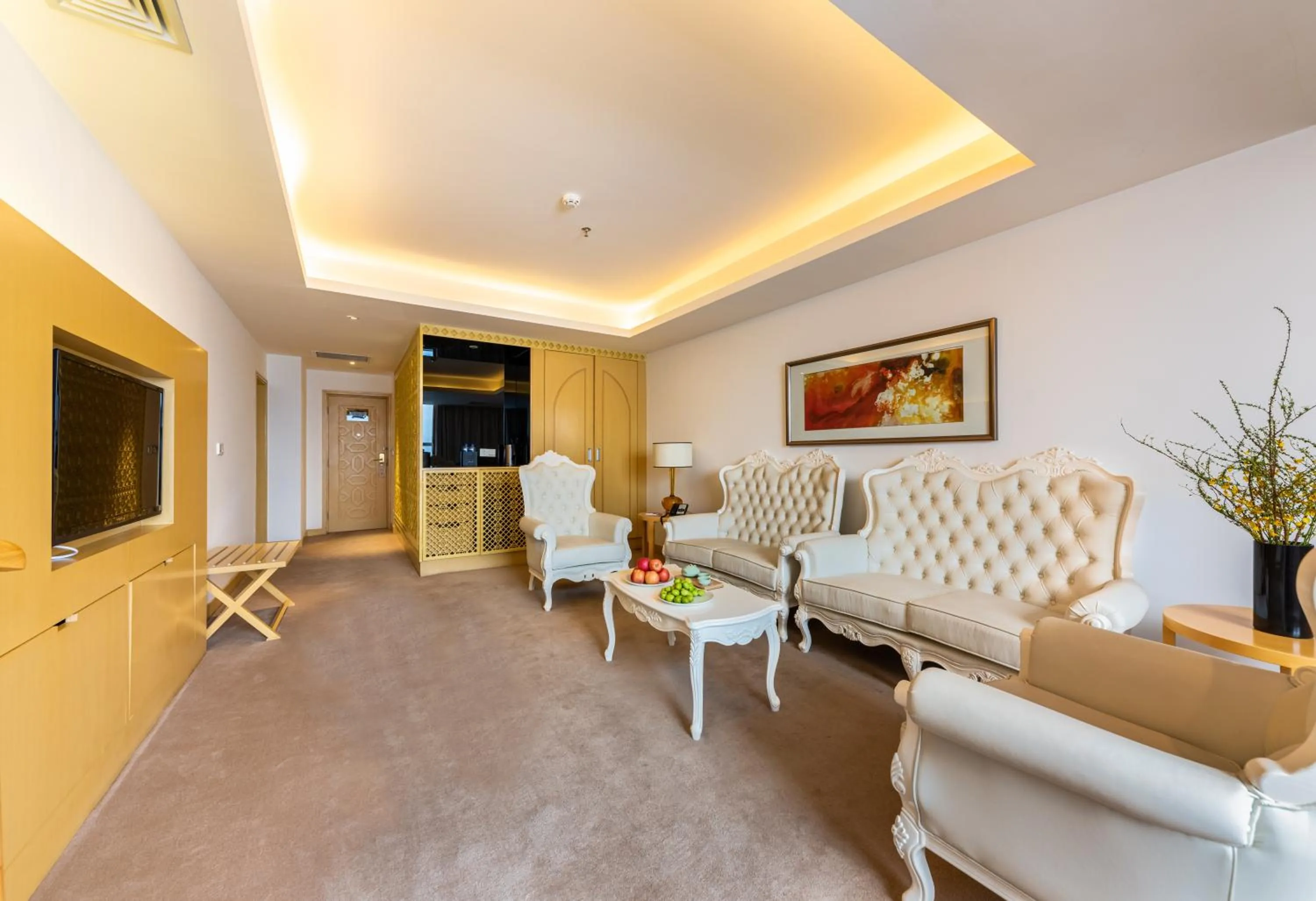 Living room in Grand Mercure Hotel Hualing