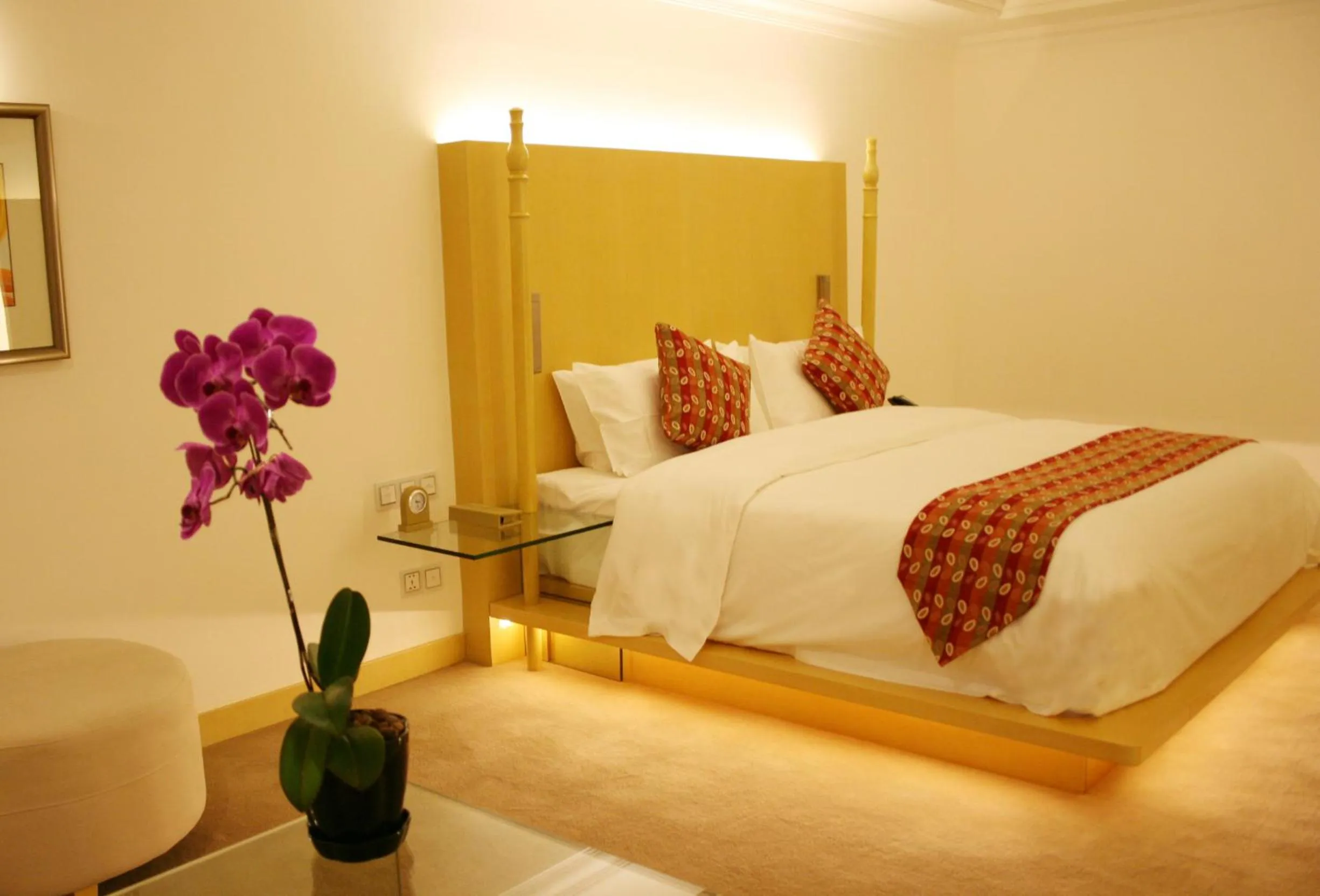 Property building in Grand Mercure Hotel Hualing