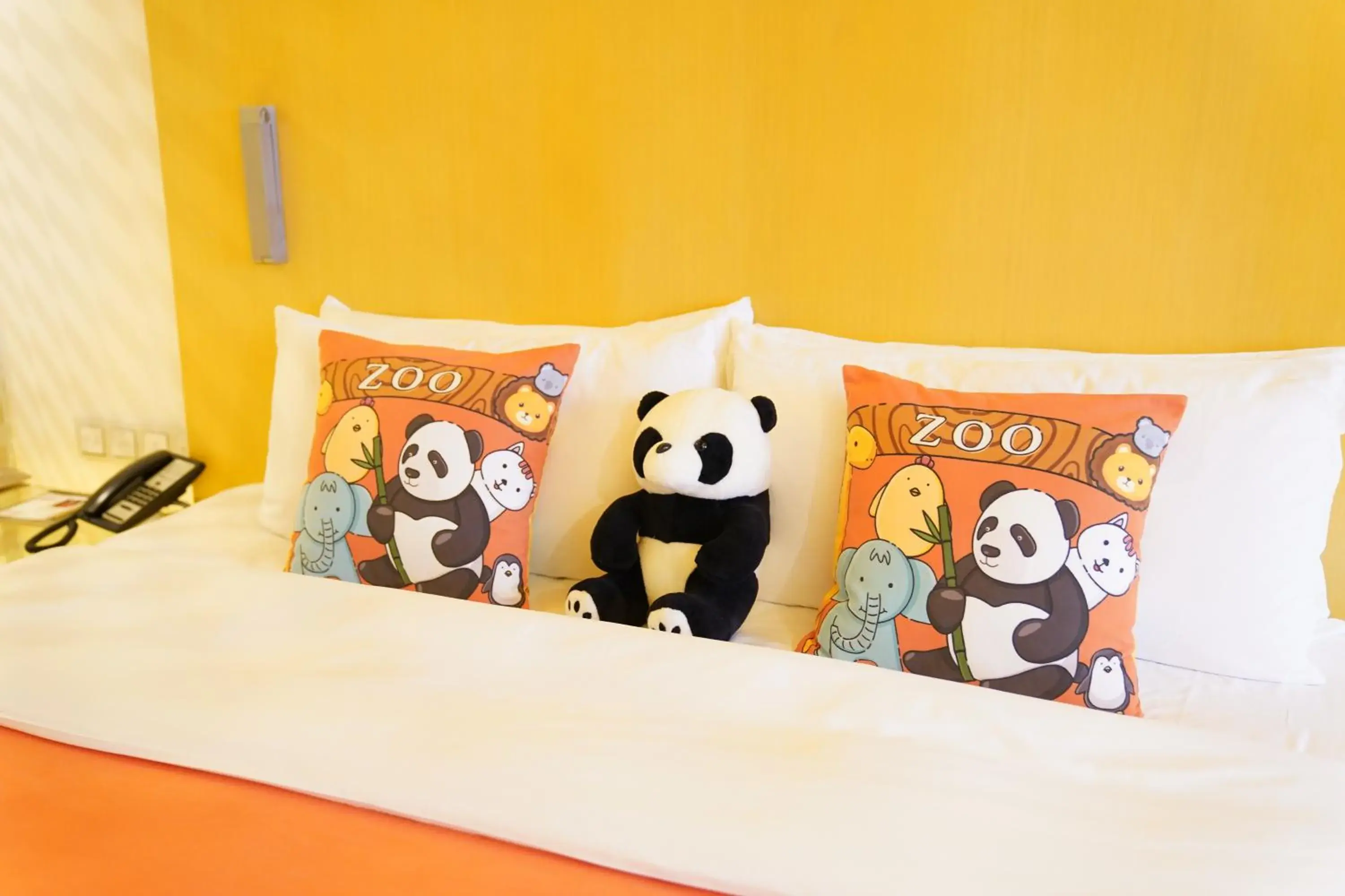 Property building, Bed in Grand Mercure Hotel Hualing Property building, Bed in Grand Mercure Hotel Hualing