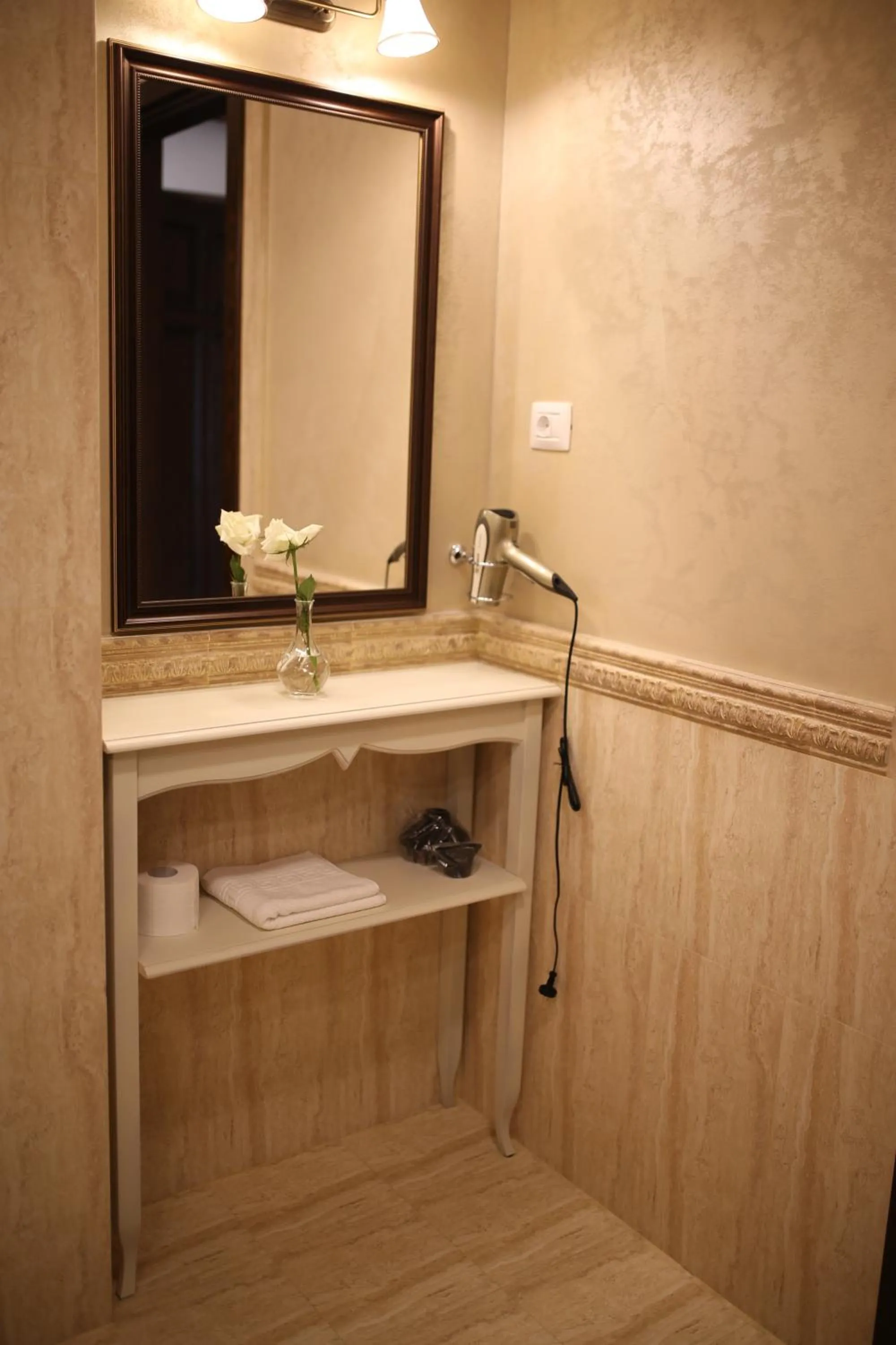 Artisans Boutique Villa