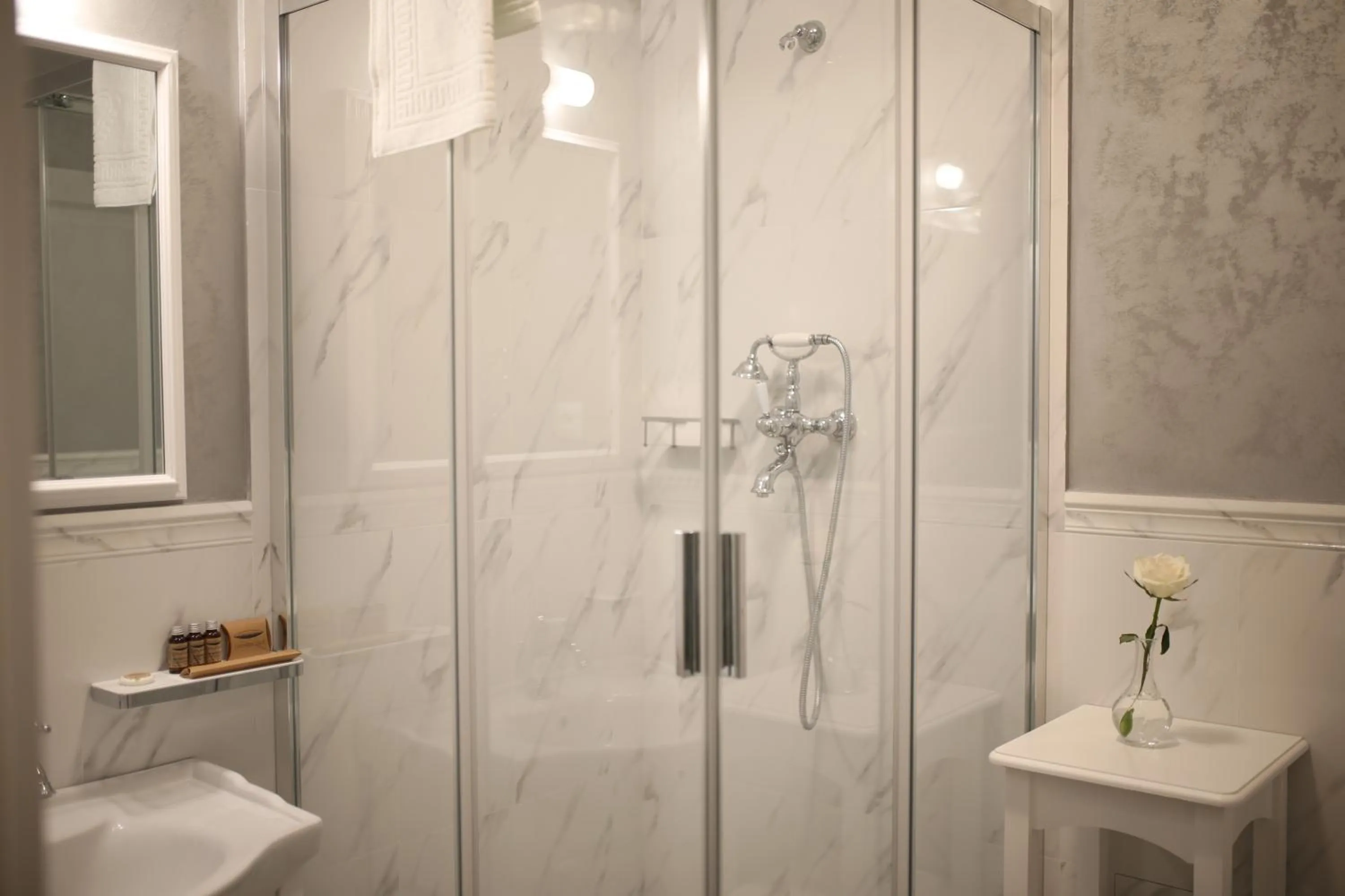 Artisans Boutique Villa