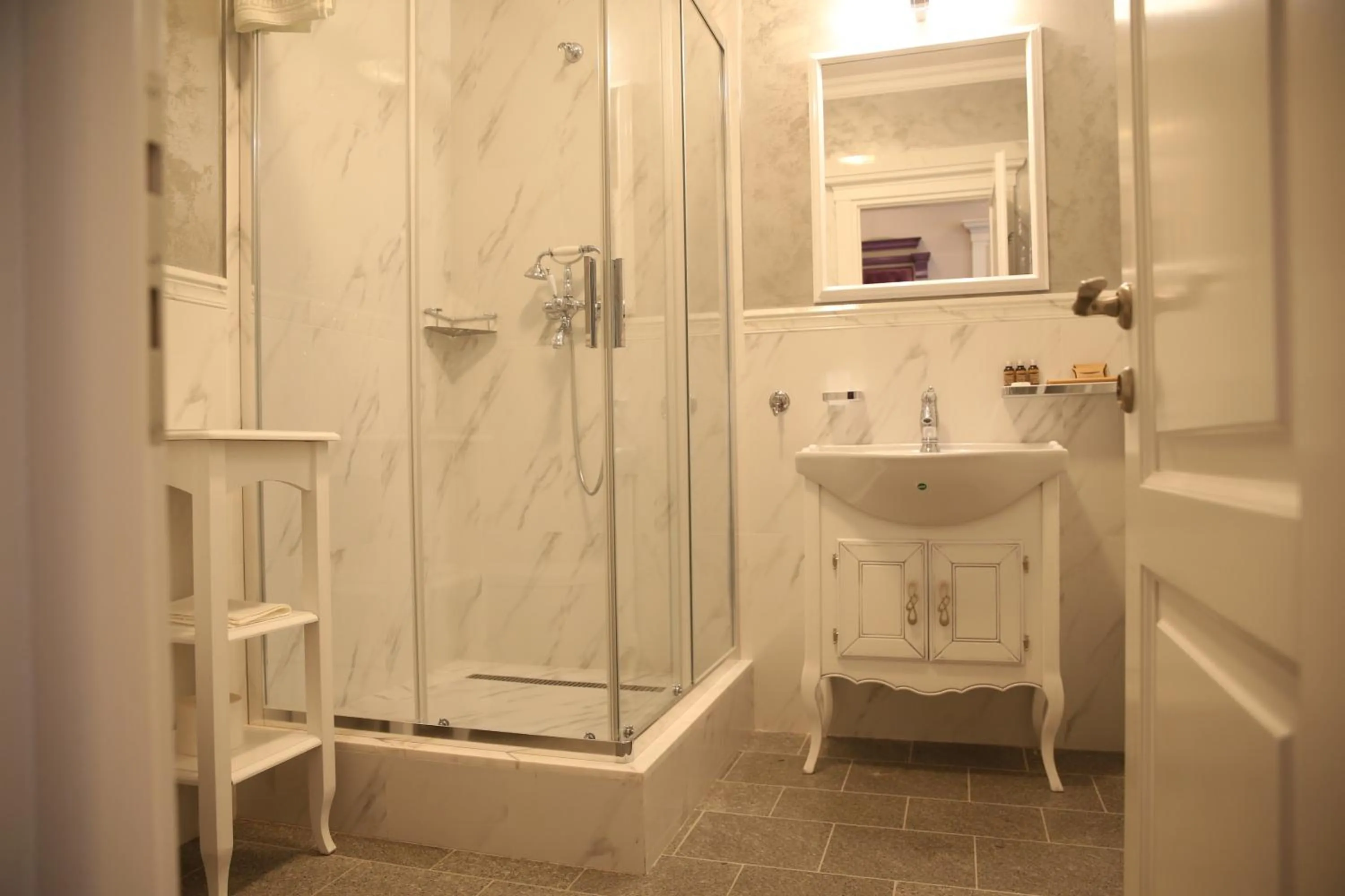 Artisans Boutique Villa