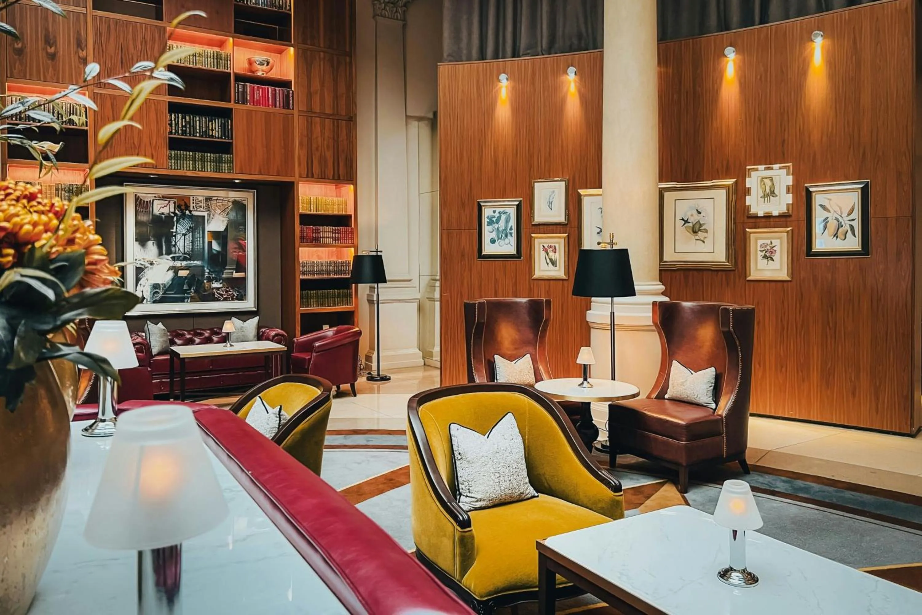Lounge or bar in Threadneedles, Autograph Collection