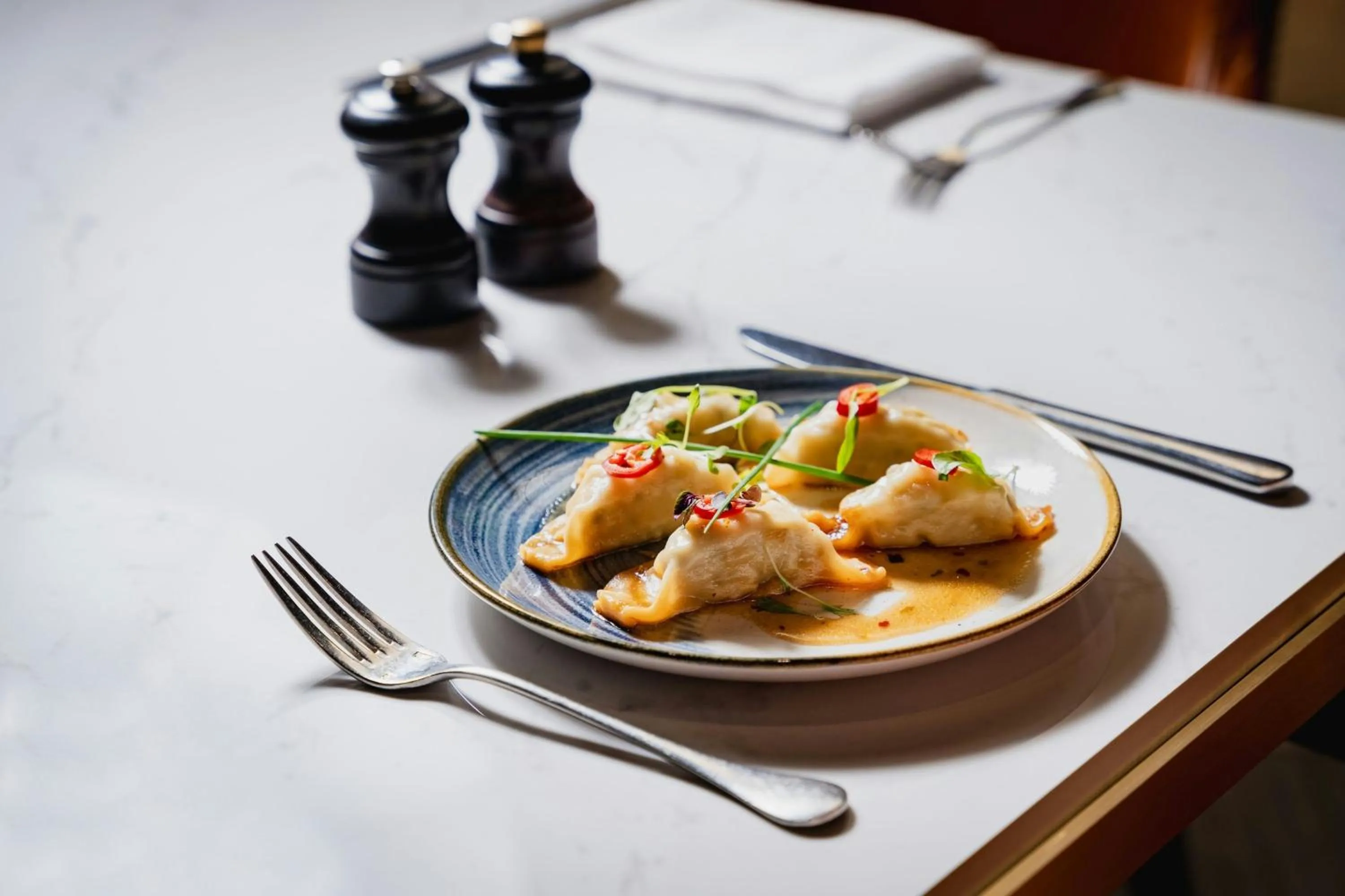 Lounge or bar in Threadneedles, Autograph Collection