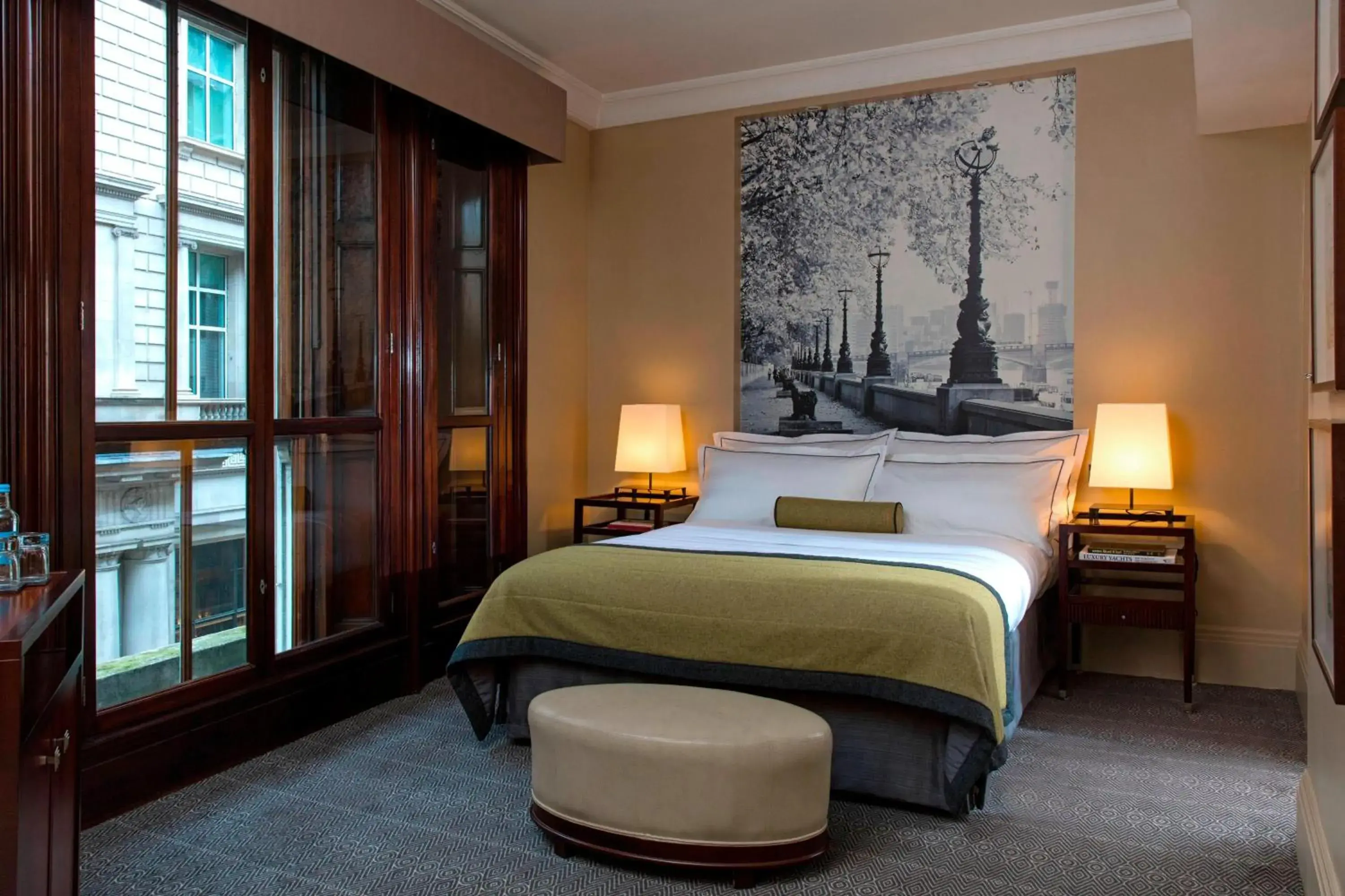 Photo of the whole room, Bed in Threadneedles, Autograph Collection Photo of the whole room, Bed in Threadneedles, Autograph Collection