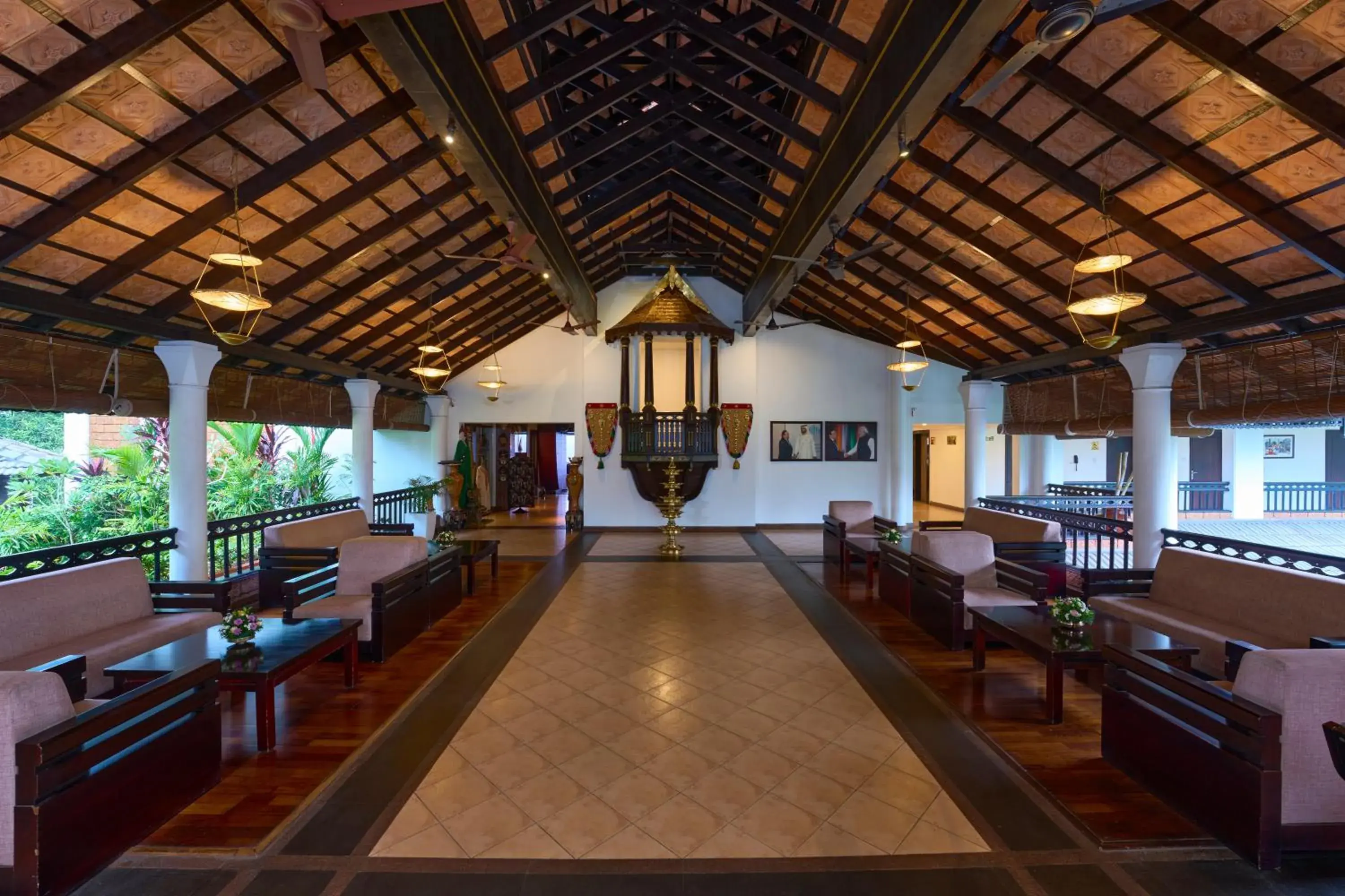 Lobby or reception in The Raviz Kadavu, Kozhikode Lobby or reception in The Raviz Kadavu, Kozhikode