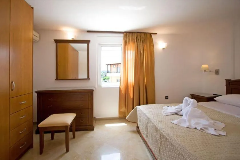 Day, Bed in Mythos Beach Hotel Apartments
