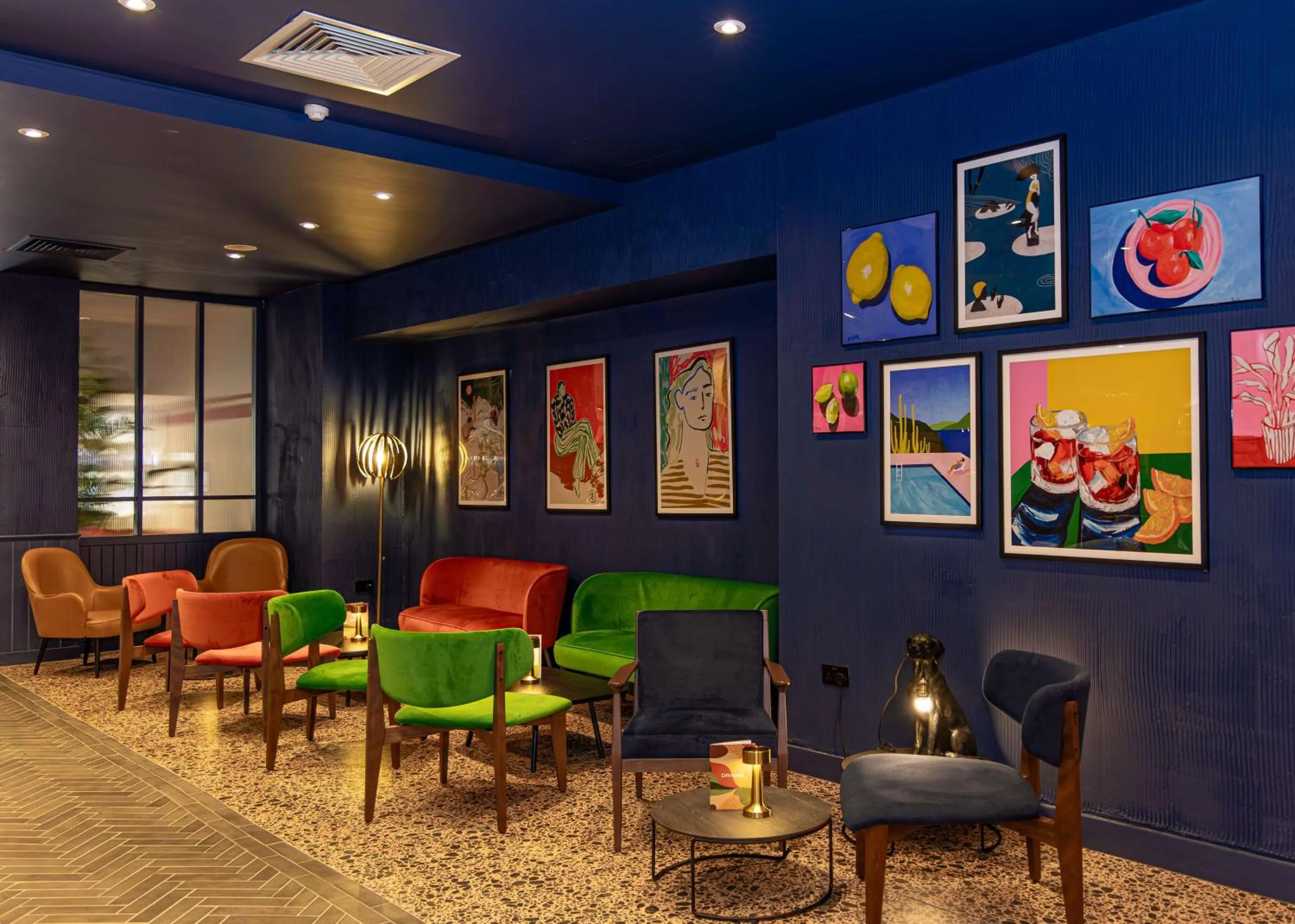 Restaurant/places to eat in Hilton Cobham