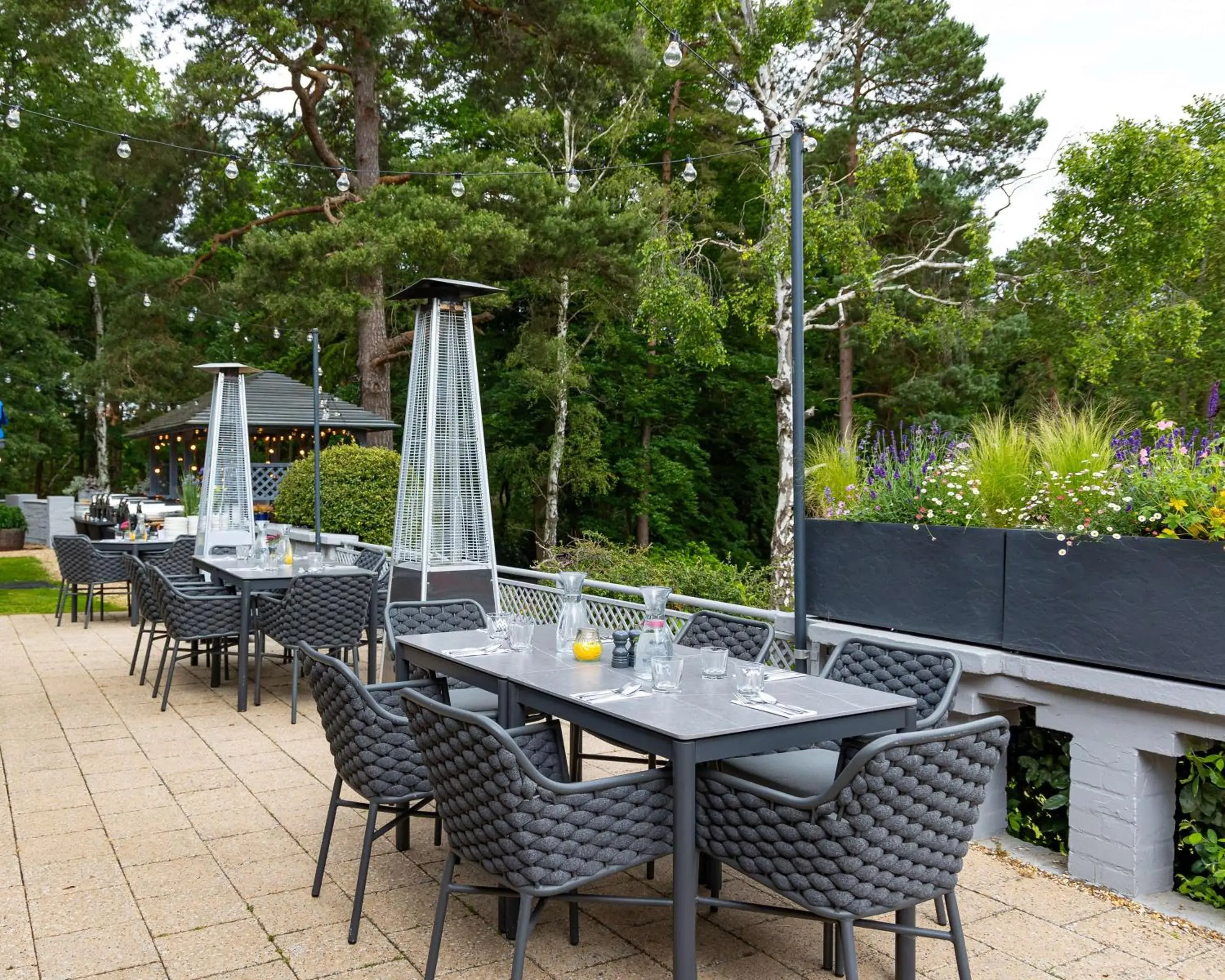 Restaurant/places to eat in Hilton Cobham Restaurant/places to eat in Hilton Cobham