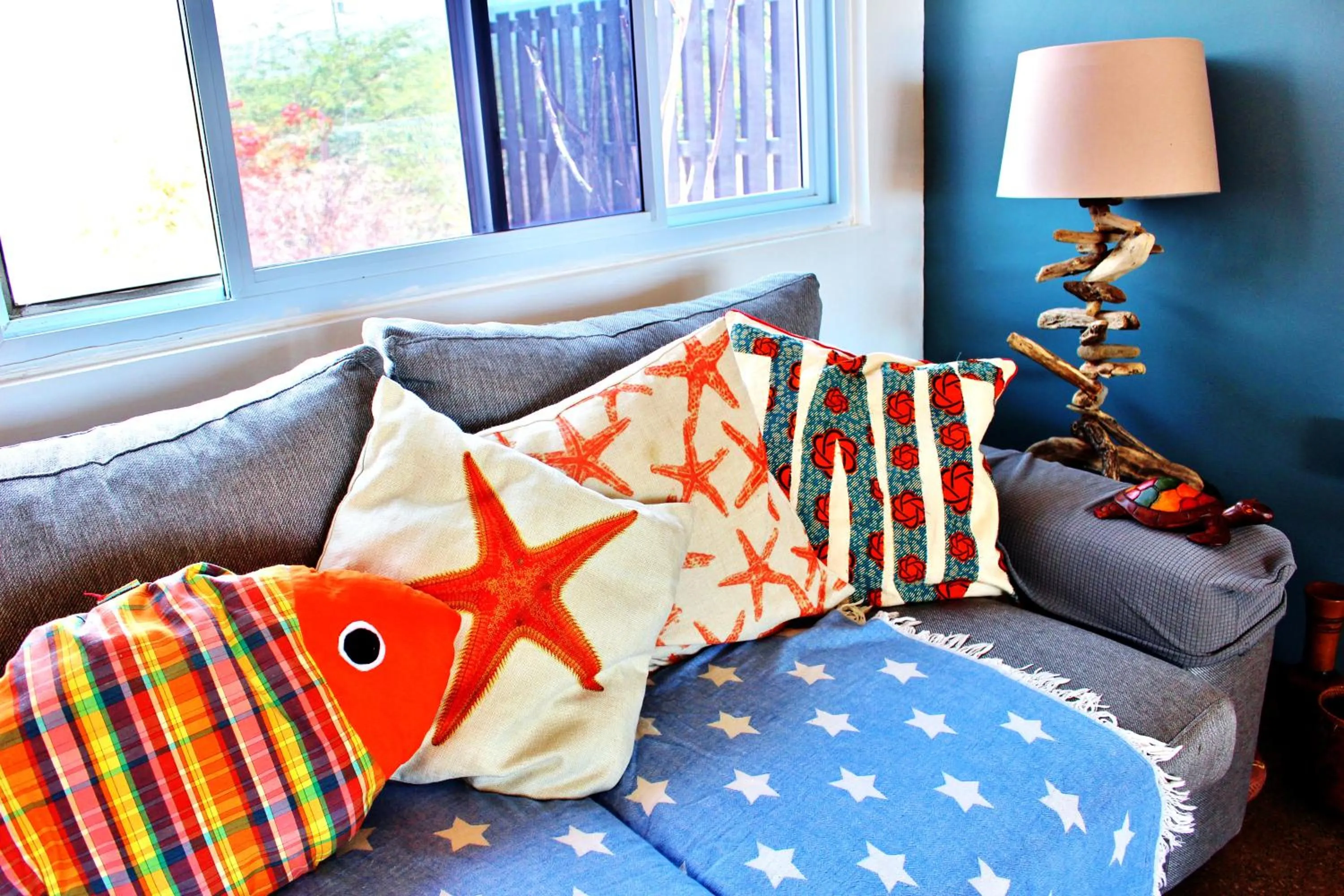 Bed in Turtles Nest Villa