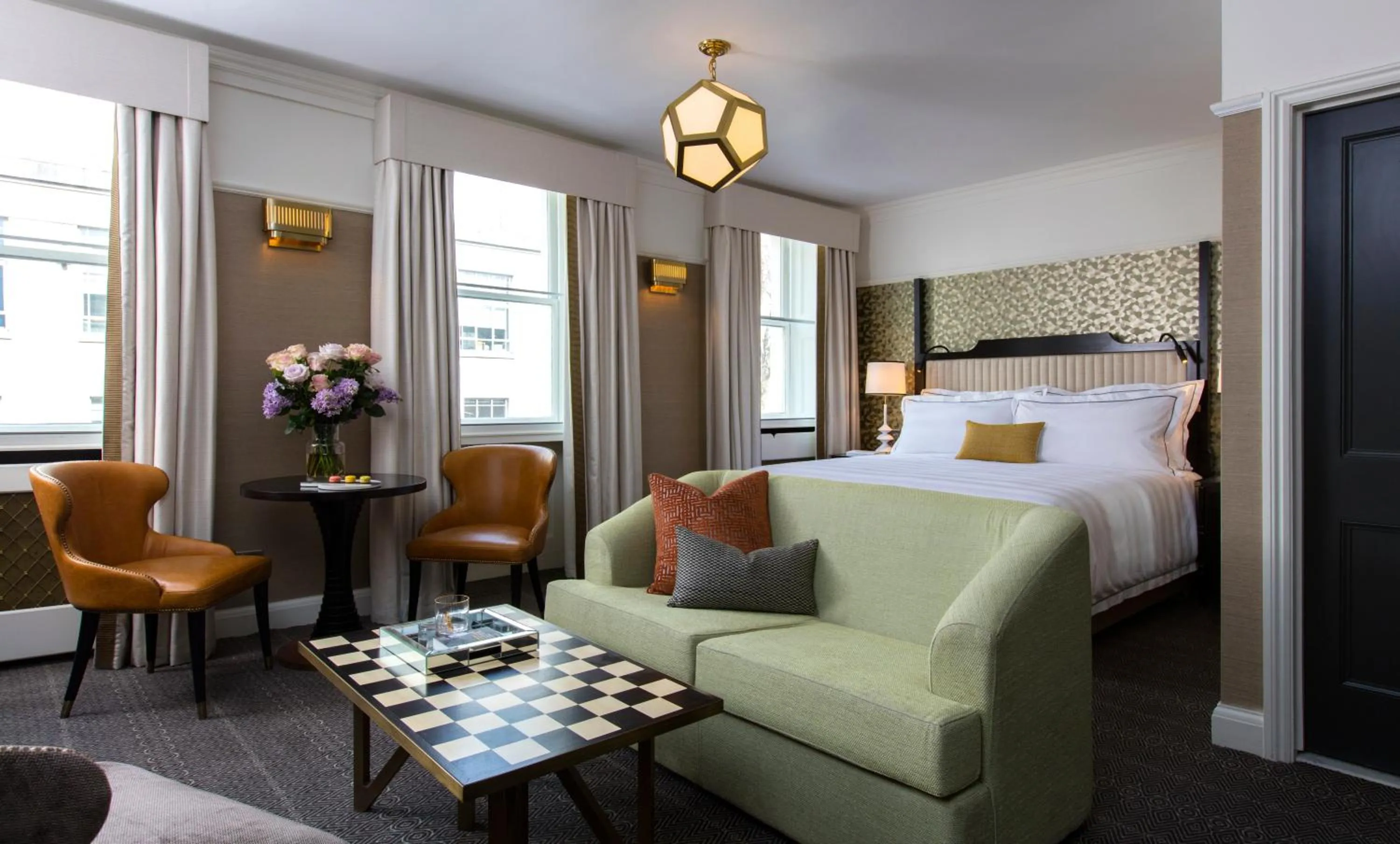 Bloomsbury Suite in The Academy - Small Luxury Hotels of the World
