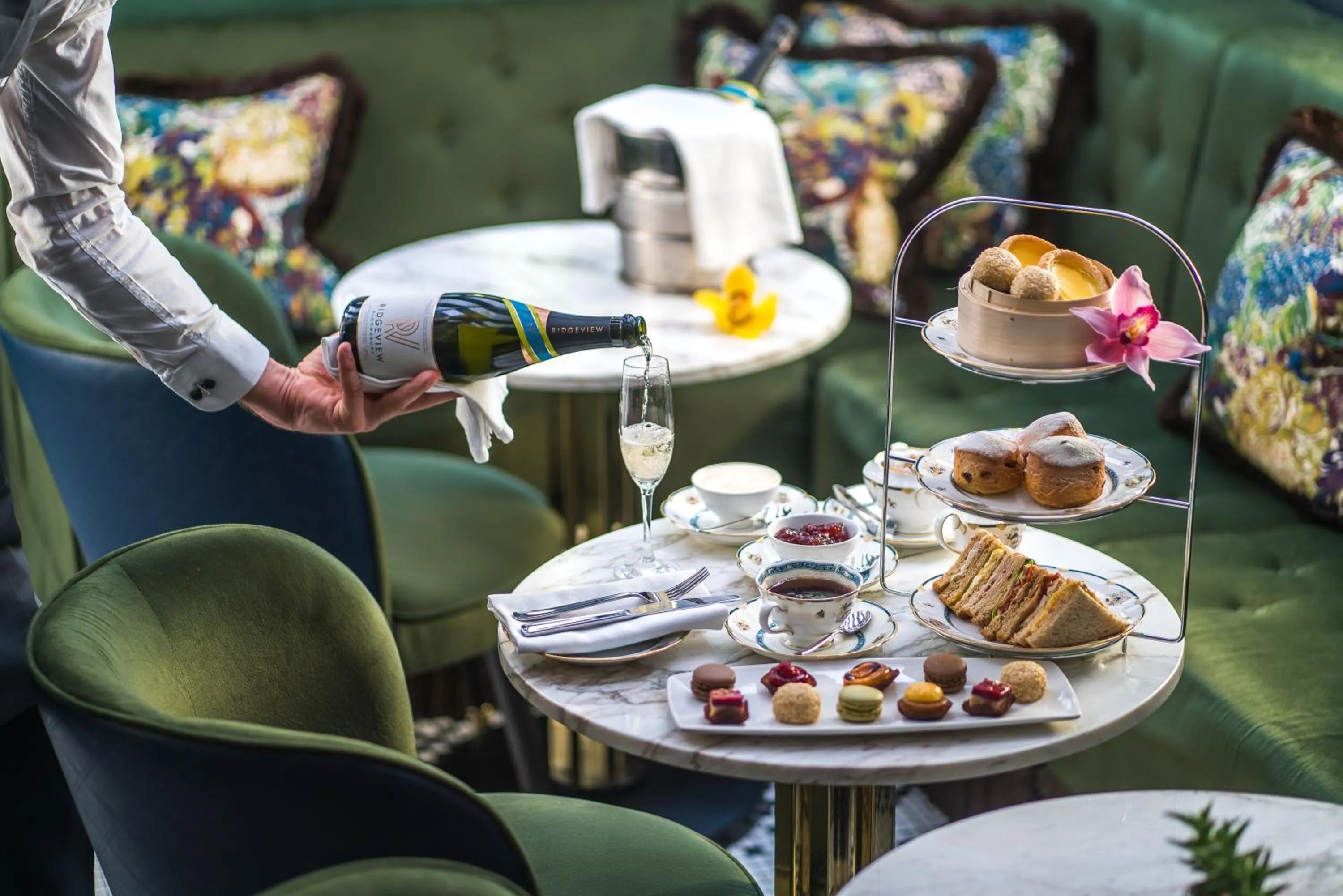 Food and drinks in The Academy - Small Luxury Hotels of the World